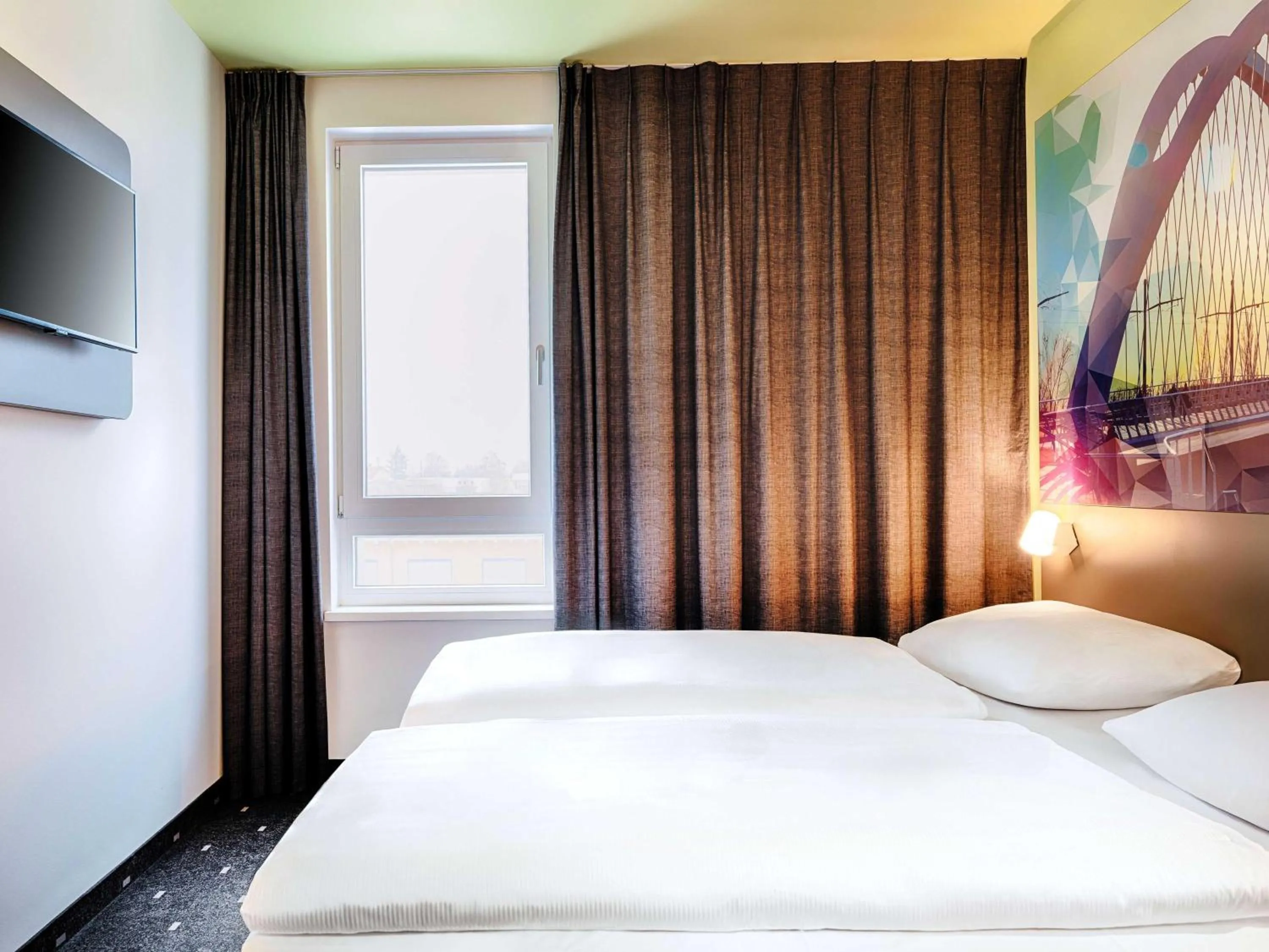 Photo of the whole room, Bed in B&B Hotel Kehl