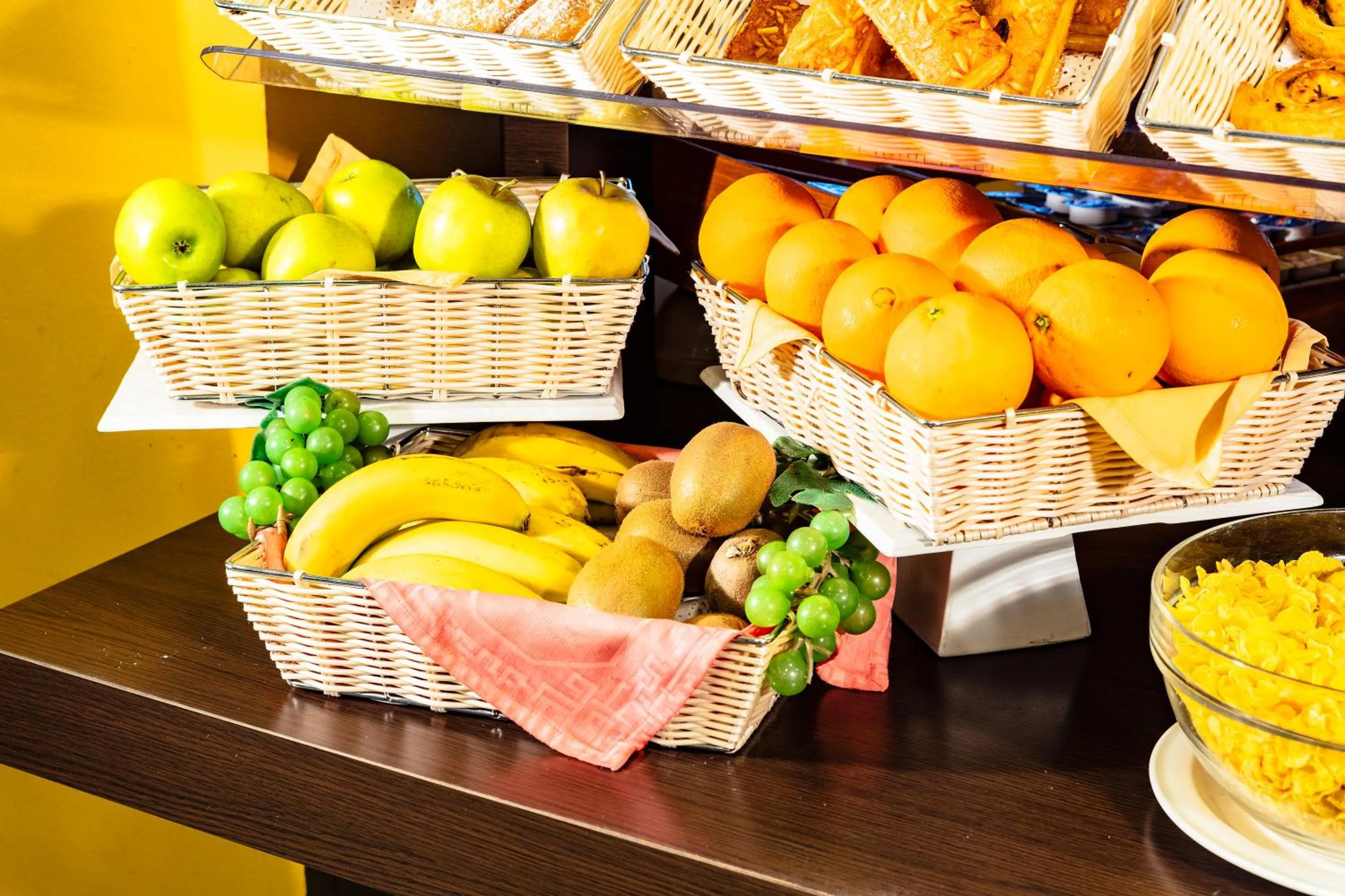 Food and drinks in Bellavista Sevilla