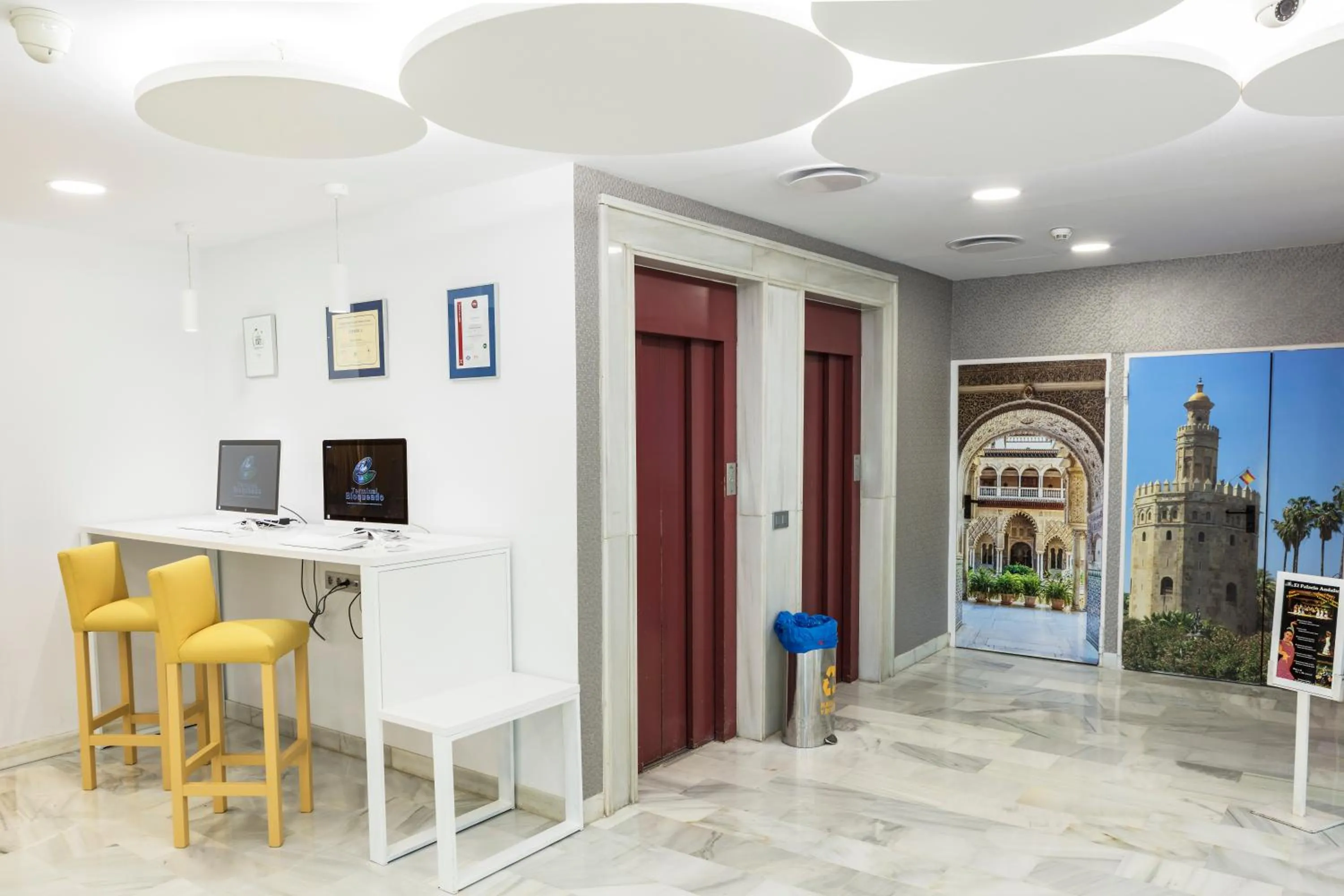 Lobby or reception in Bellavista Sevilla