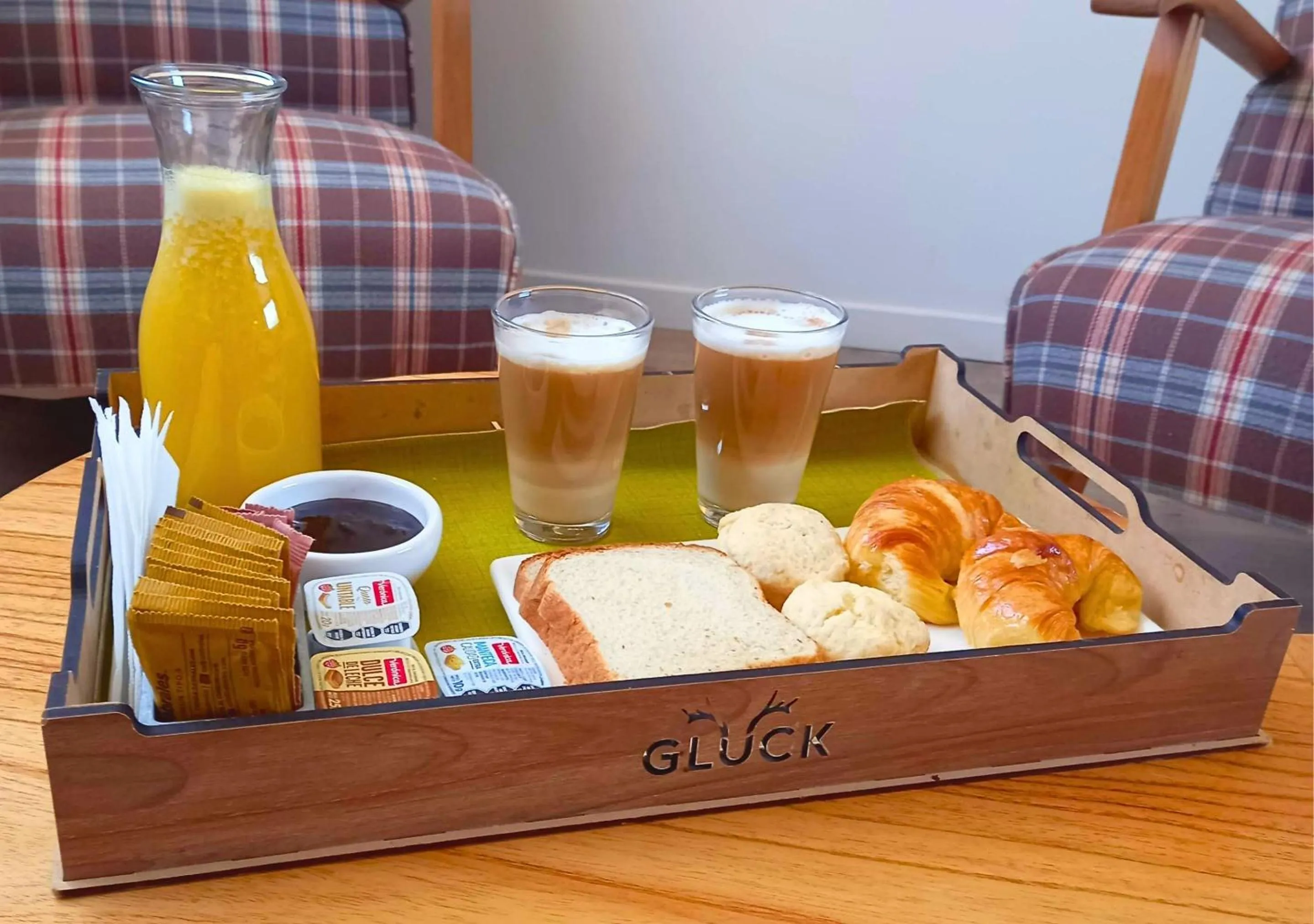 Breakfast in Gluck Patagonia Aparts