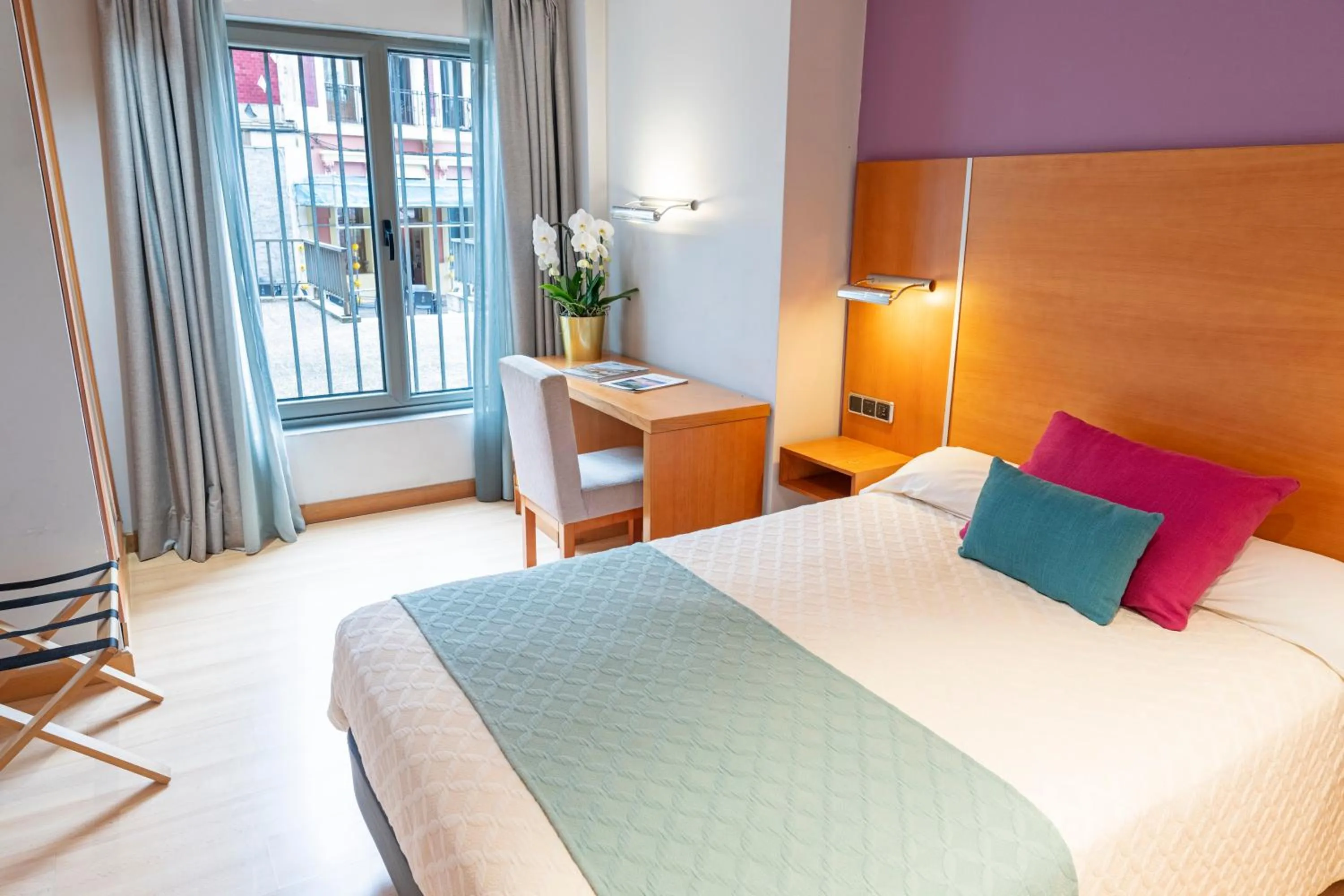 Bed in Hotel Faranda Marsol Candas, Ascend Hotel Collection