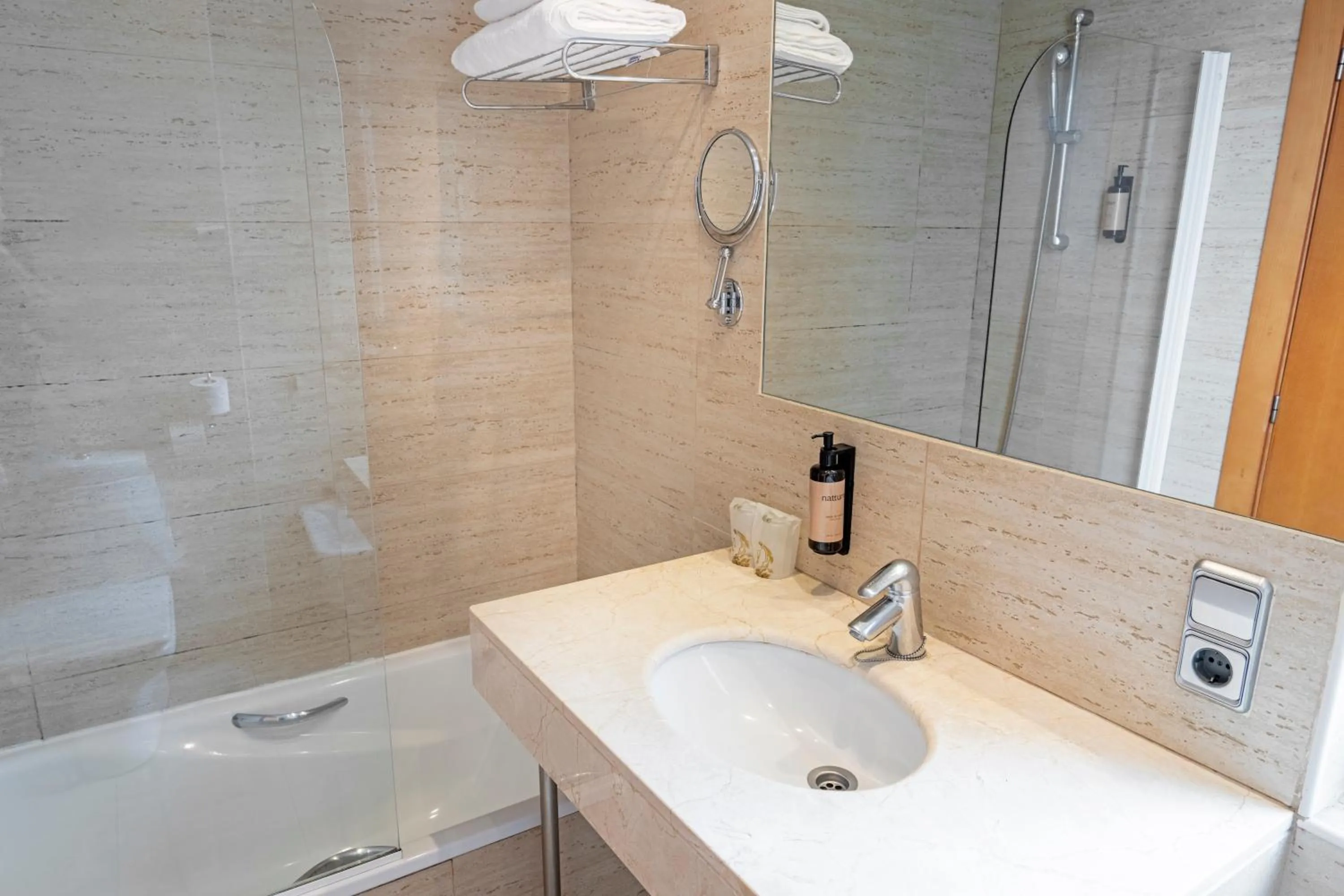 Bathroom in Hotel Faranda Marsol Candas, Ascend Hotel Collection
