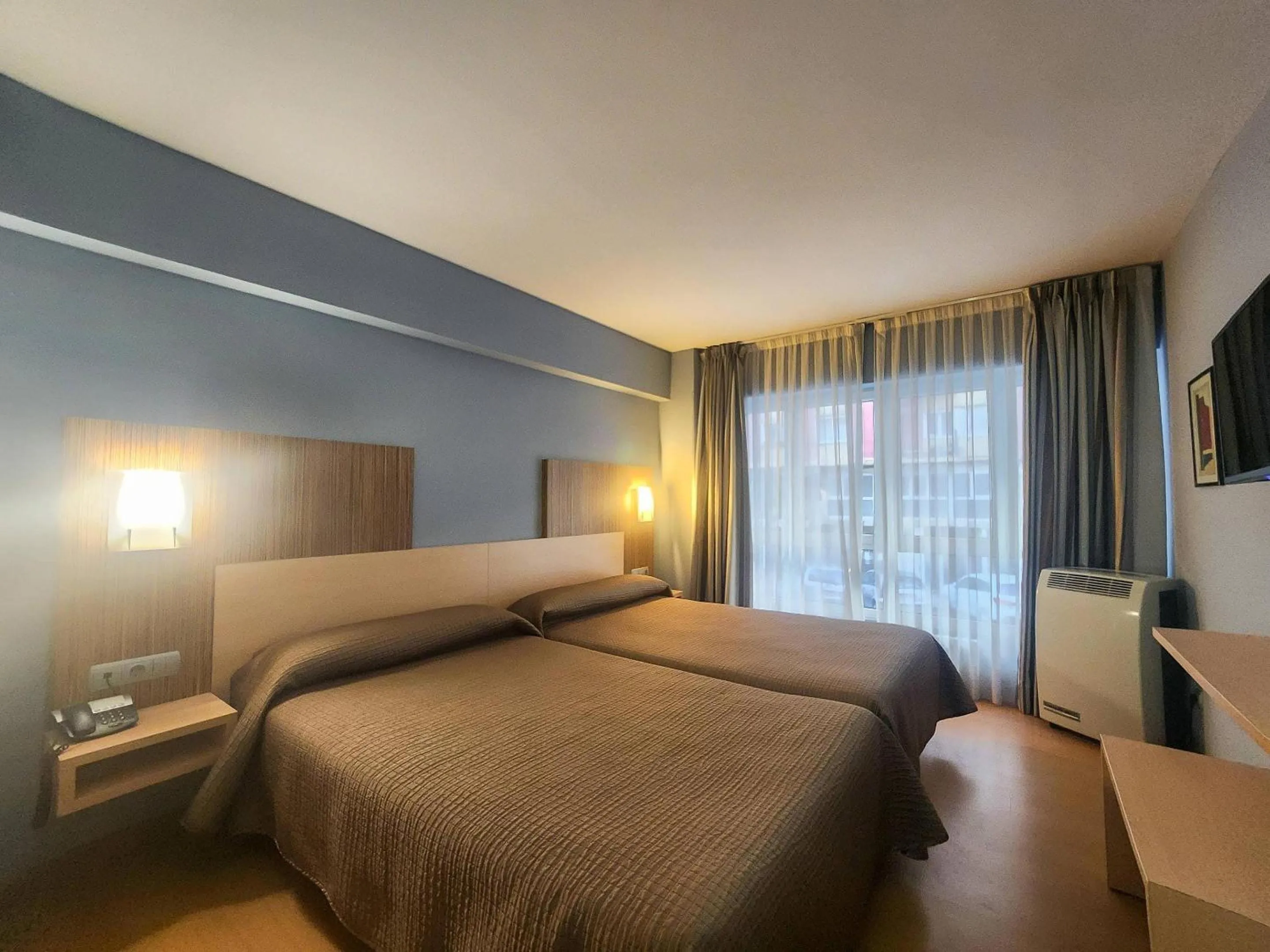 Bedroom, Bed in Hotel Faranda Alisas Santander, Ascend Hotel Collection