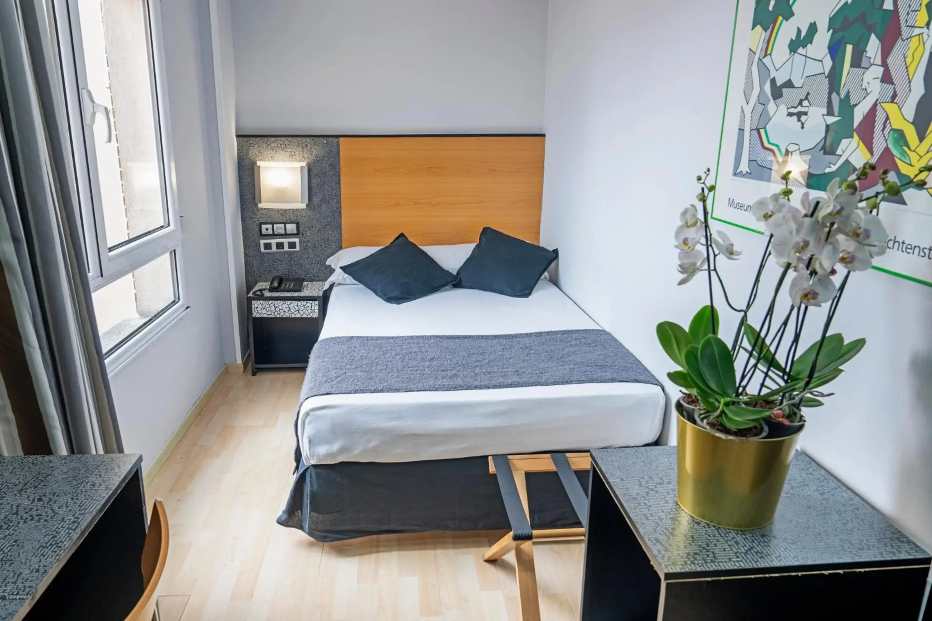 1 single bed in Hotel Faranda Pathos Gijón, Ascend Hotel Collection 1 single bed in Hotel Faranda Pathos Gijón, Ascend Hotel Collection