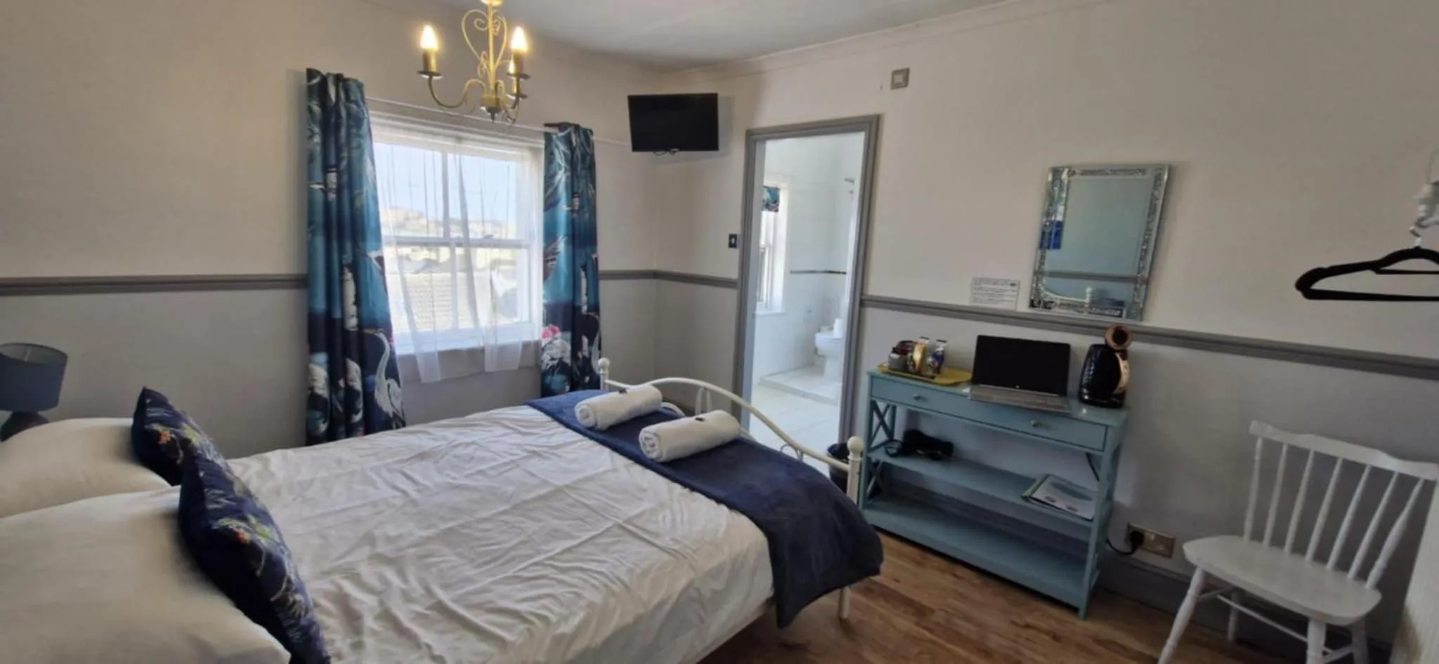 Bedroom, Bed in LilyRose Hotel