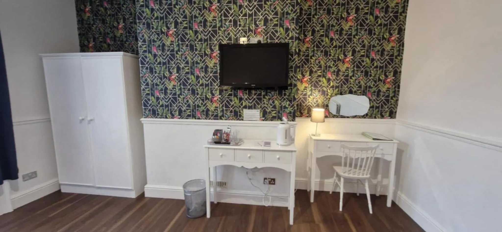 TV and multimedia in LilyRose Hotel