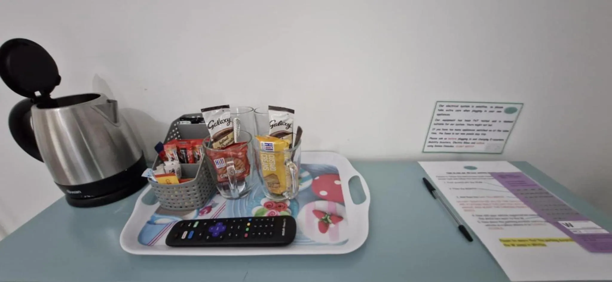 Coffee/tea facilities in LilyRose Hotel