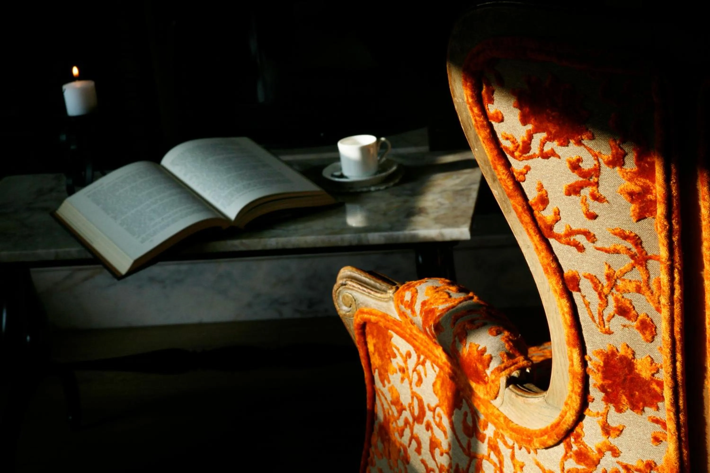 Library in Hotel Boutique Real Casona De Las Amas