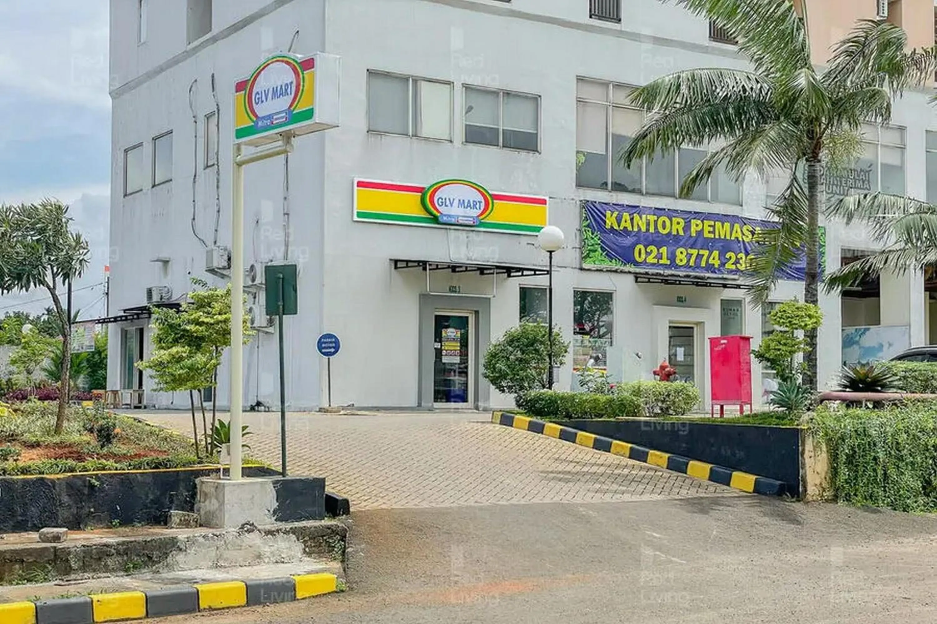 Property building in RedLiving Apartemen Green Lake View Cimanggis - WIN Property