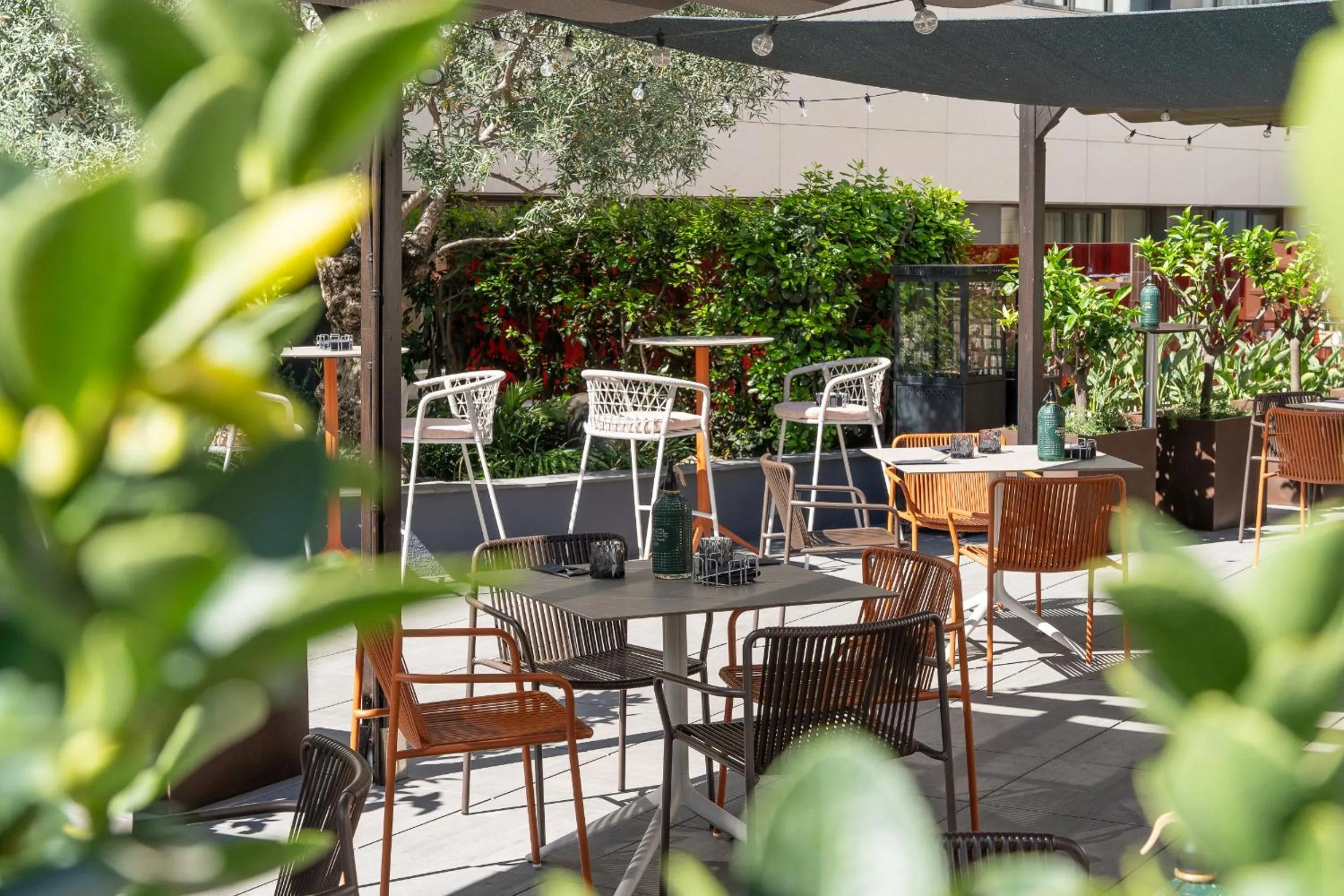 Patio in Catalonia Ramblas 4* Sup