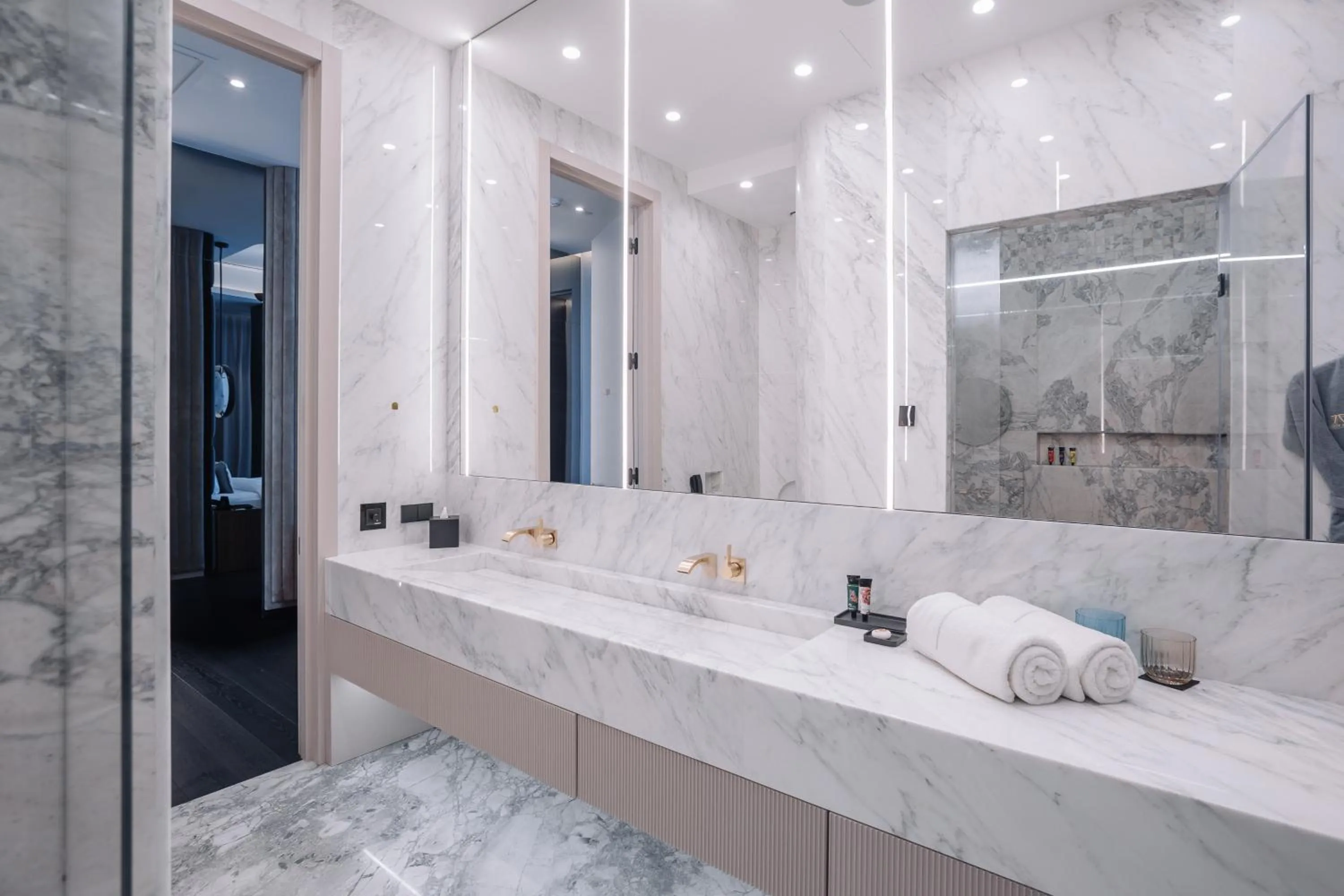 Bathroom in Seven Visions Resort and Places, the Dvin