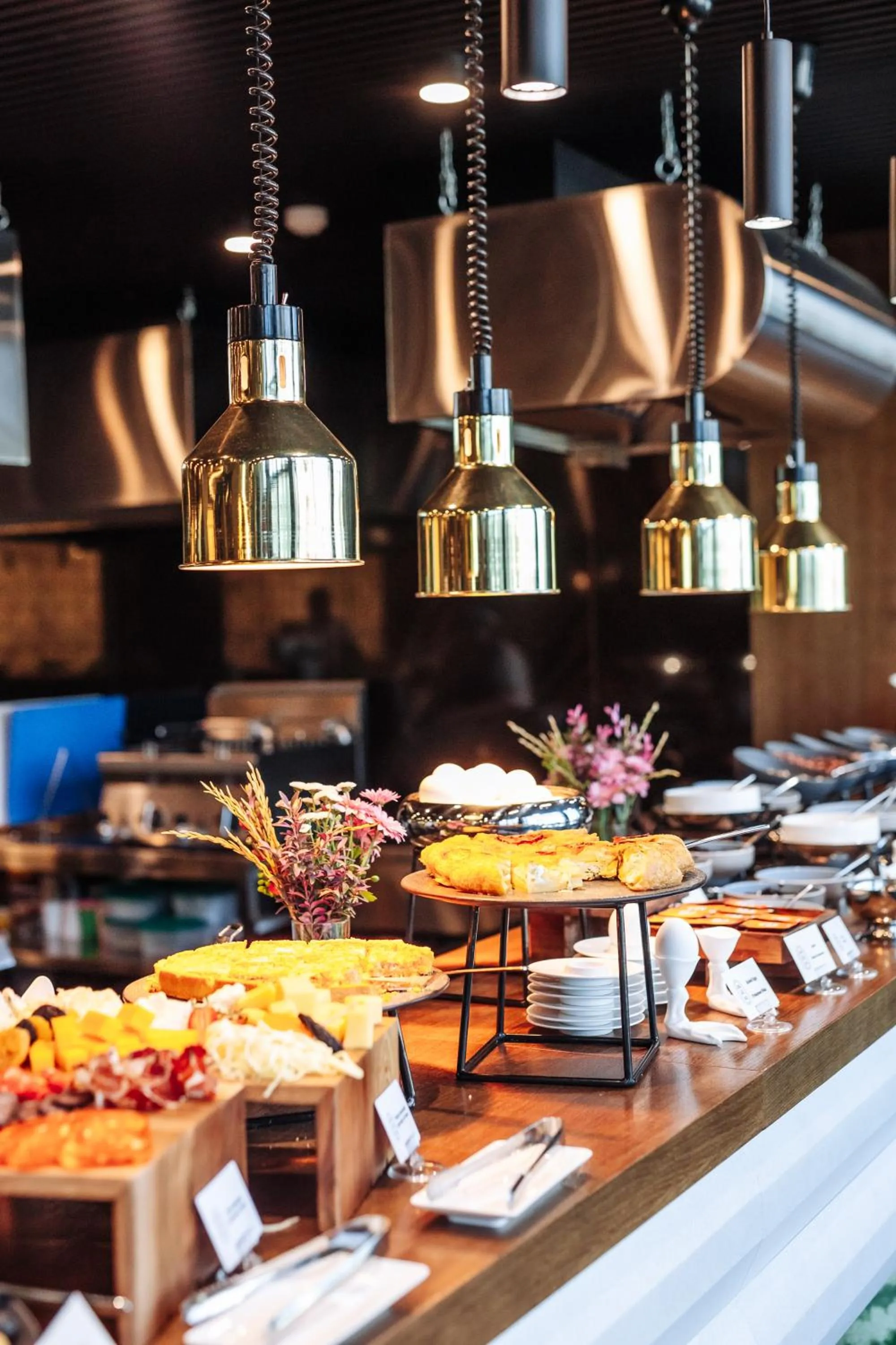 Restaurant/places to eat in Seven Visions Resort and Places, the Dvin