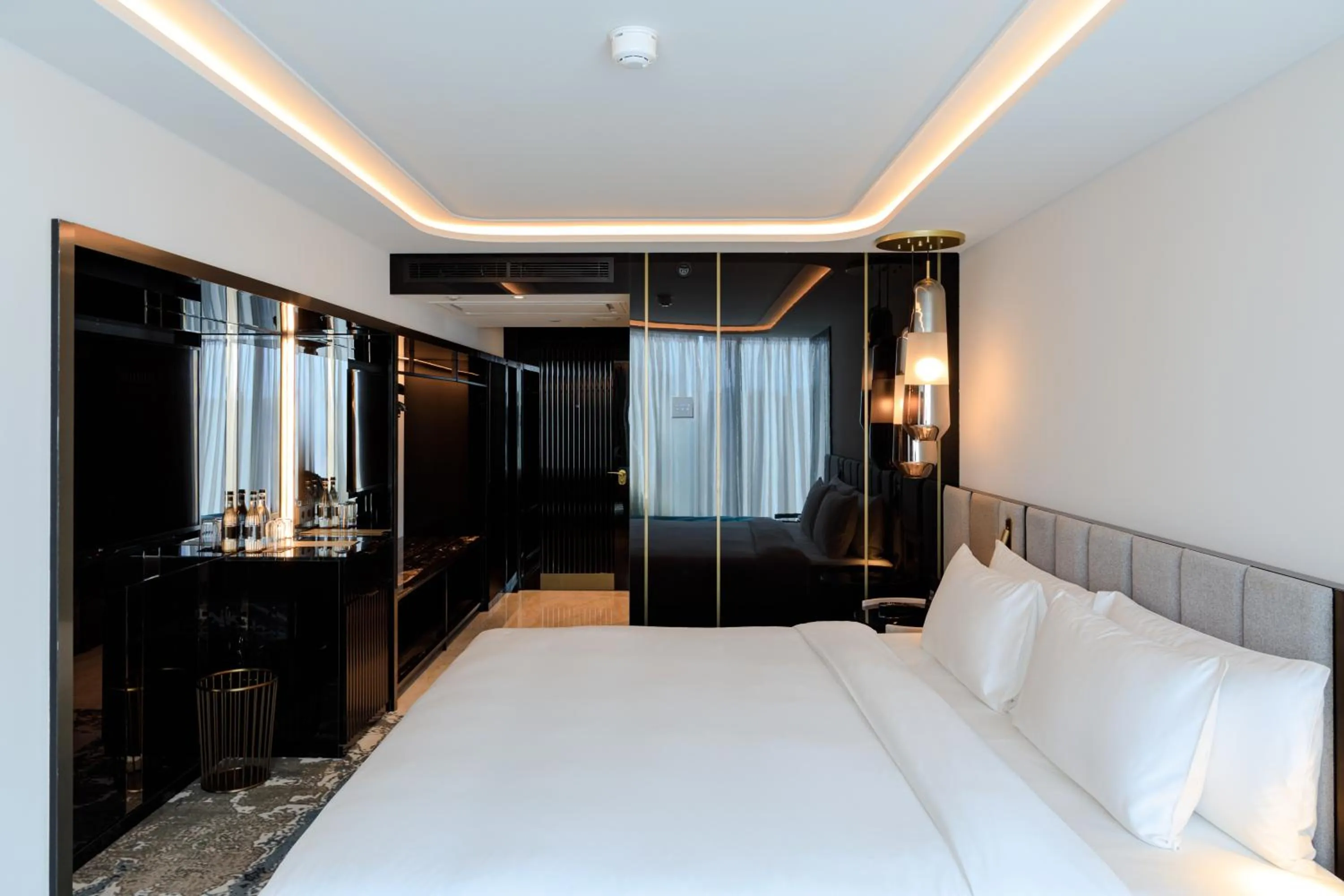 Photo of the whole room, Bed in Seven Visions Resort and Places, the Dvin