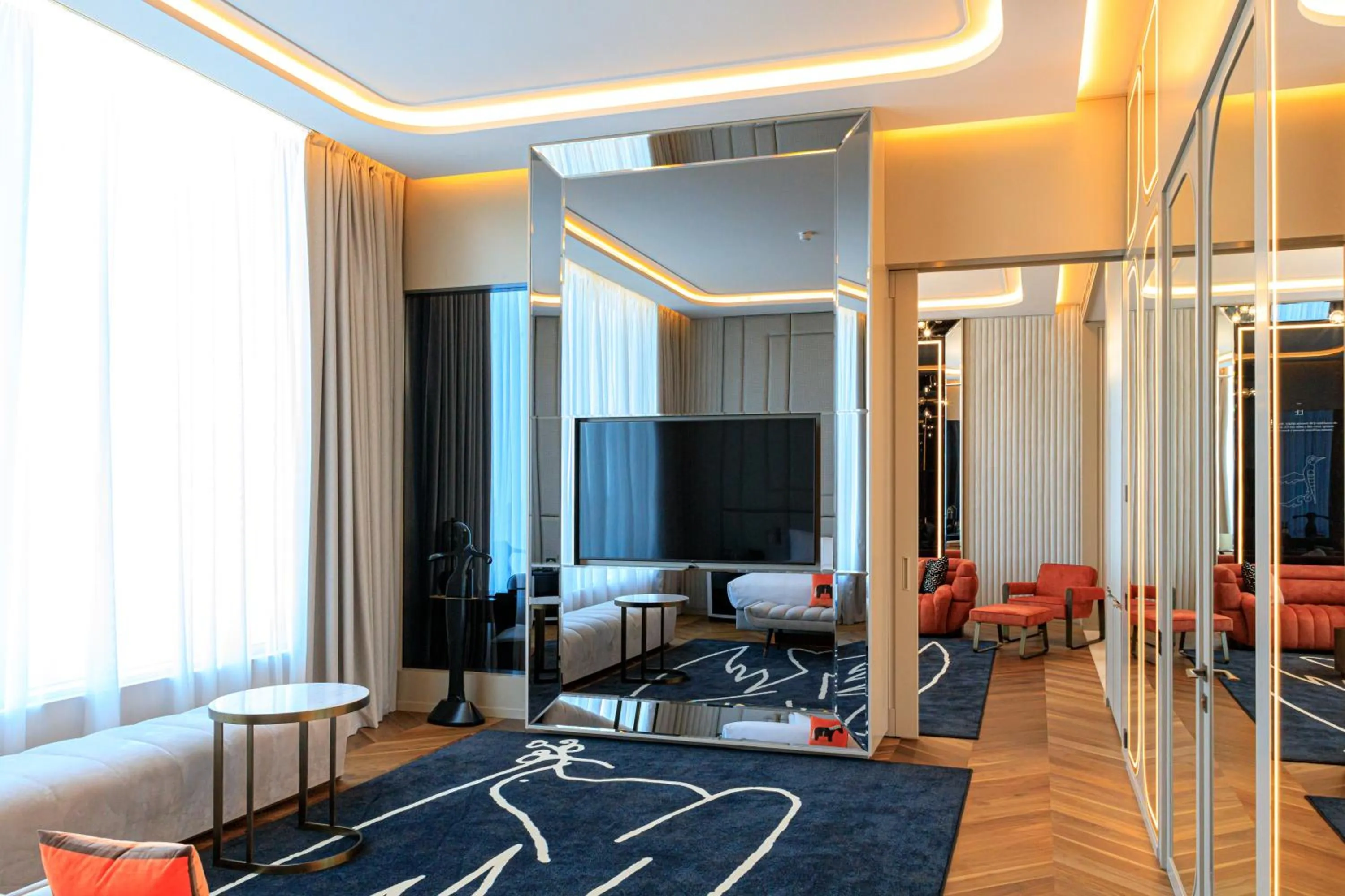 TV and multimedia in Seven Visions Resort and Places, the Dvin