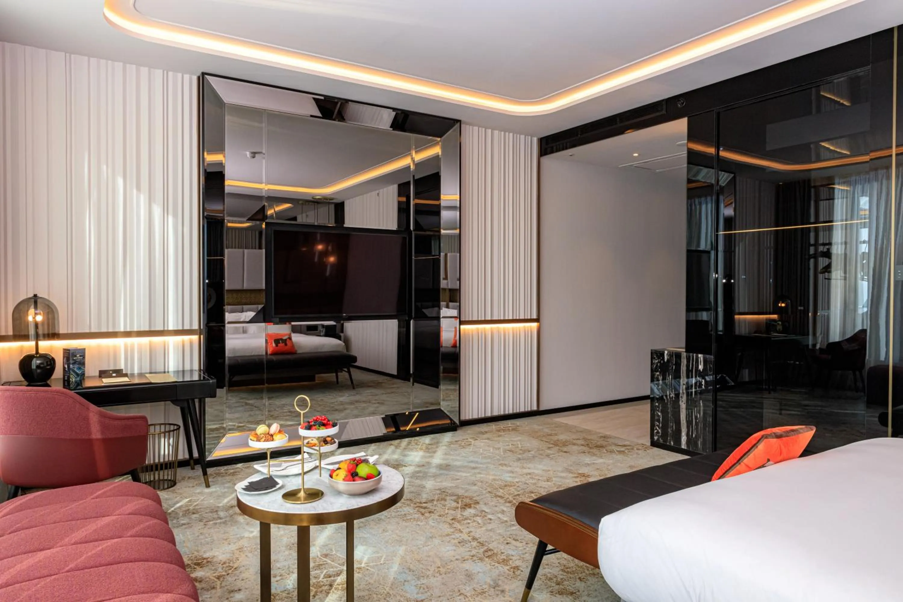 Living room in Seven Visions Resort and Places, the Dvin