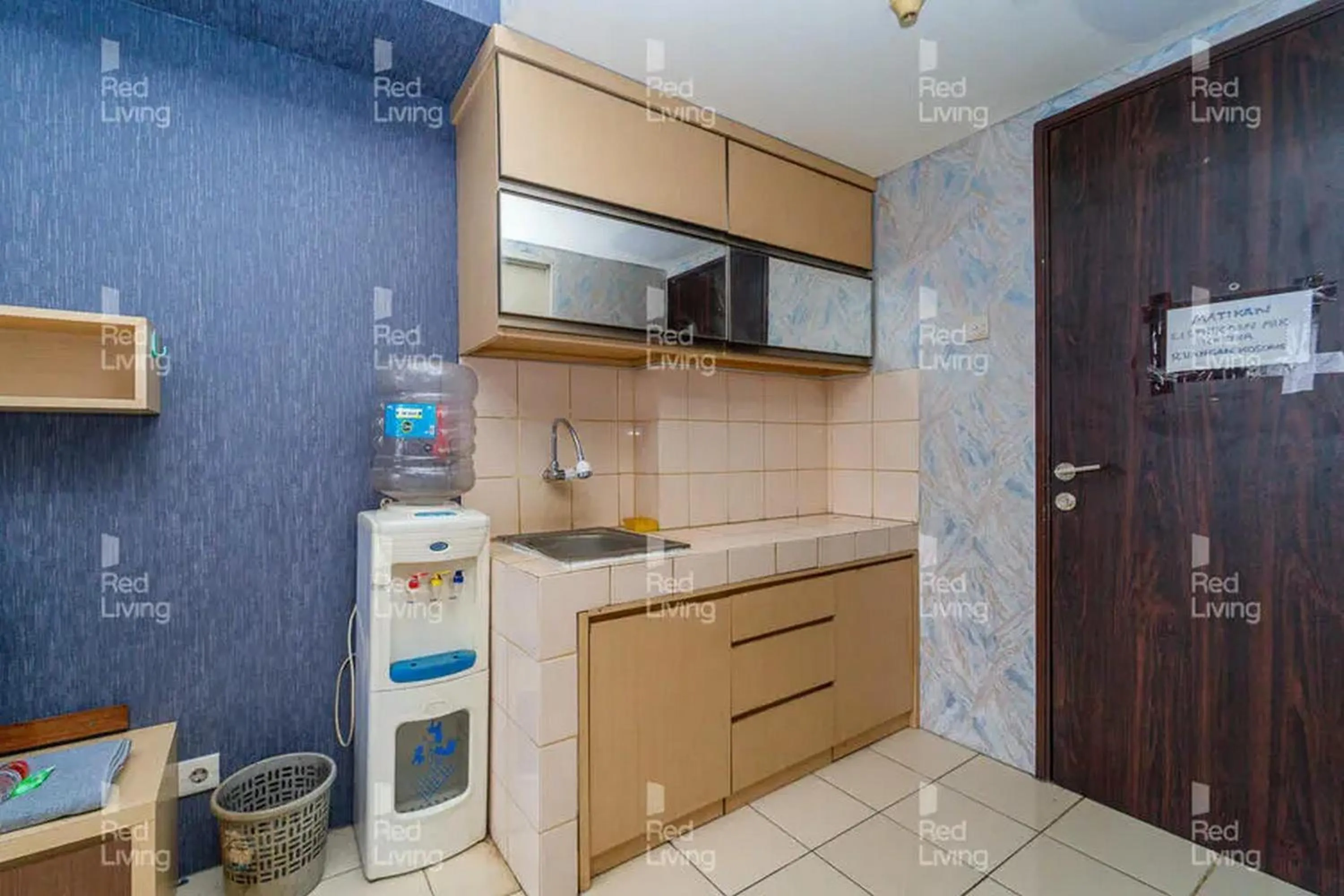 Bathroom in RedLiving Apartemen Serpong Green View - Celebrity Room Tower B