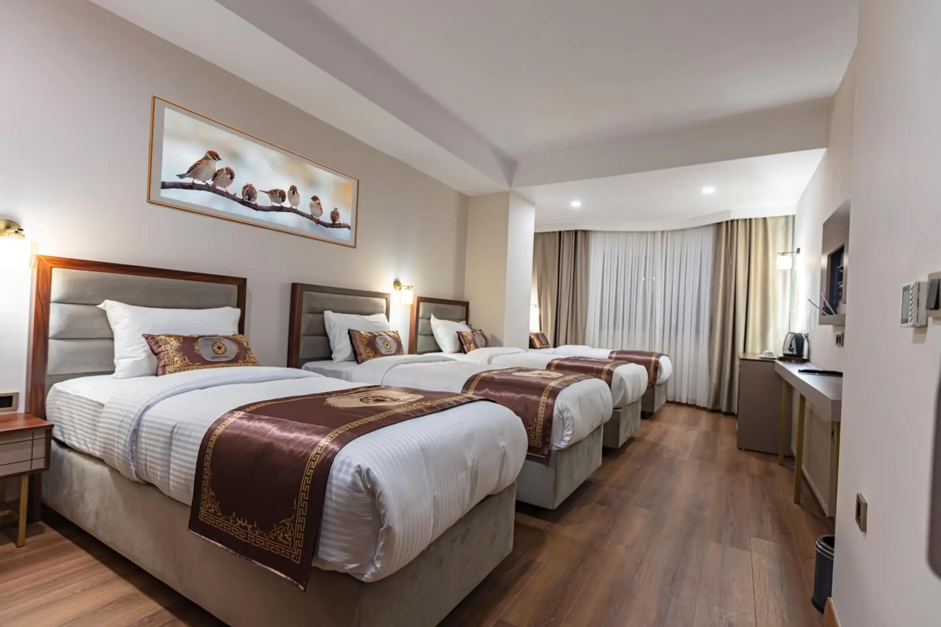 Quadruple Room in GRAND HAMİT By Karadayı Airport Hotel Quadruple Room in GRAND HAMİT By Karadayı Airport Hotel
