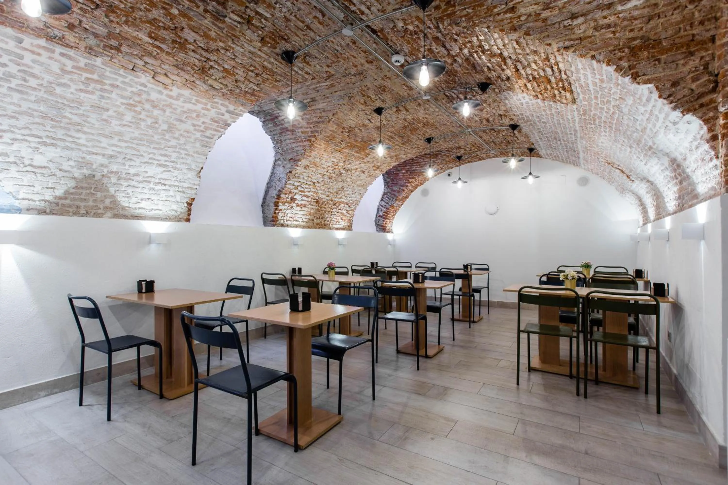 Restaurant/places to eat in Hostal Cervelo