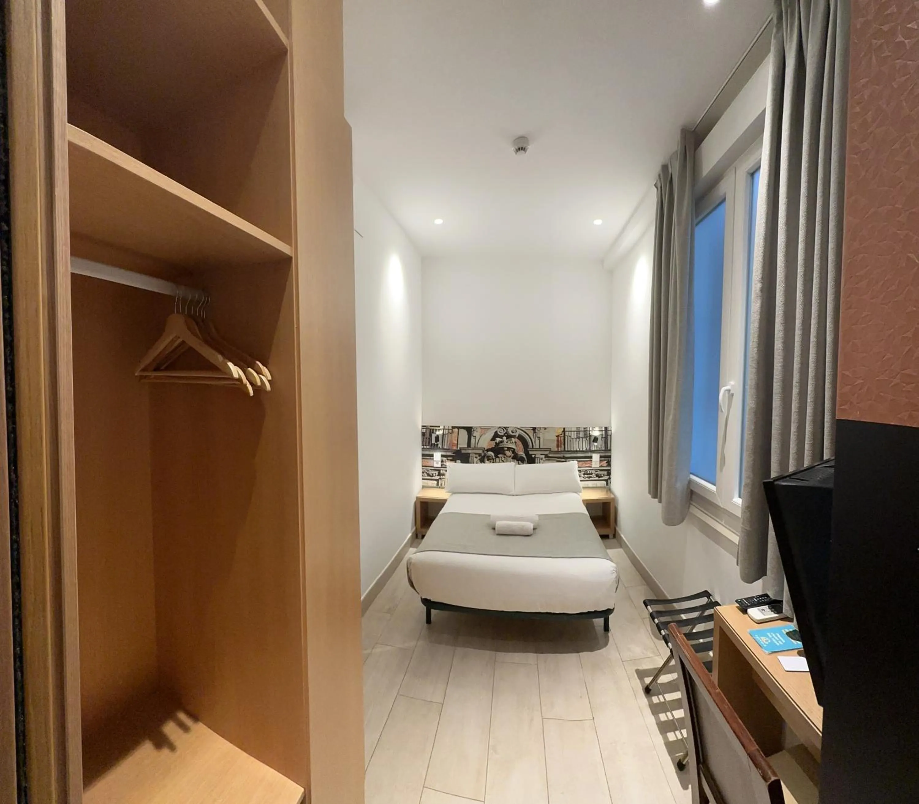 Bed in Hostal Cervelo