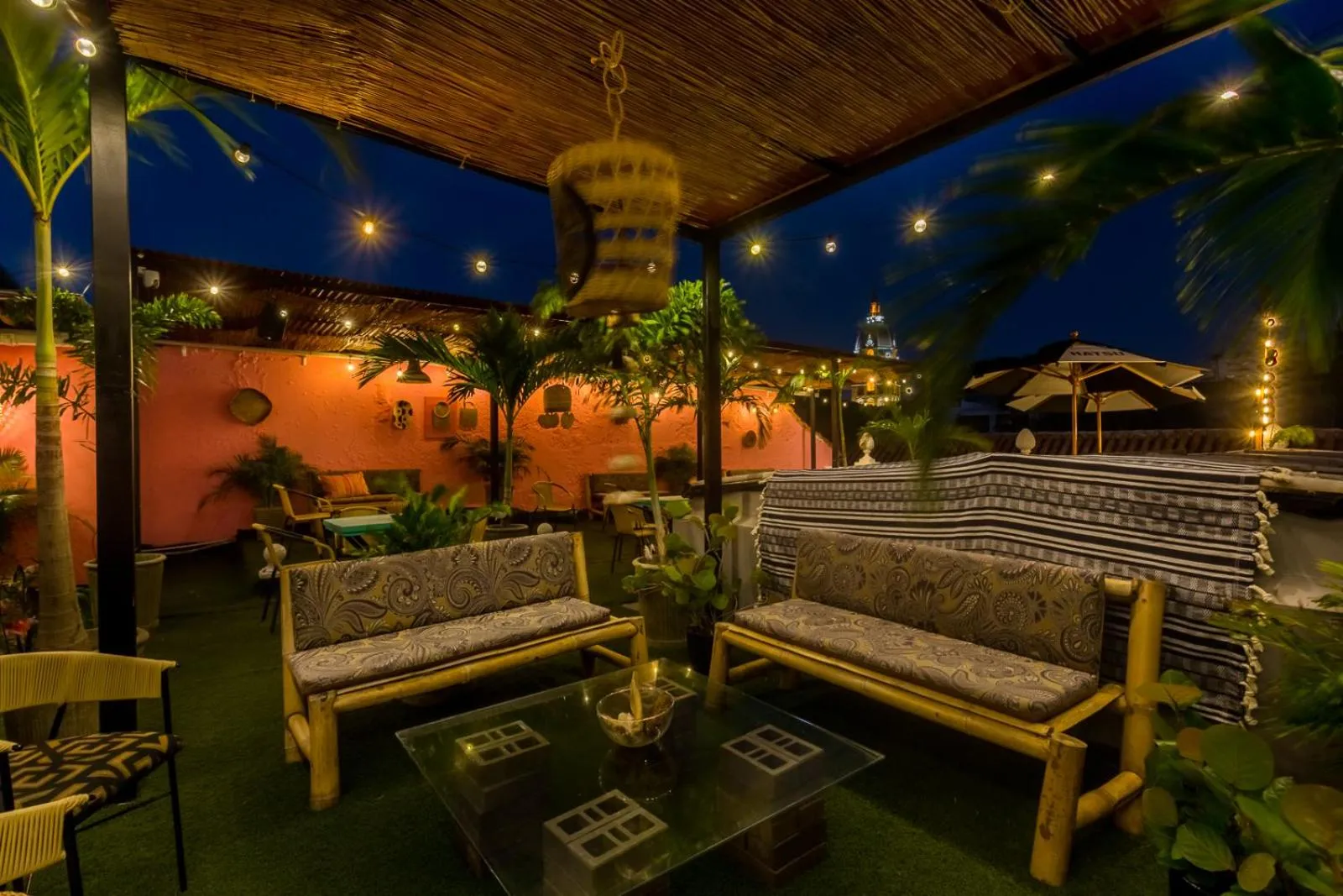 Night in Al Alma Apart-Suites