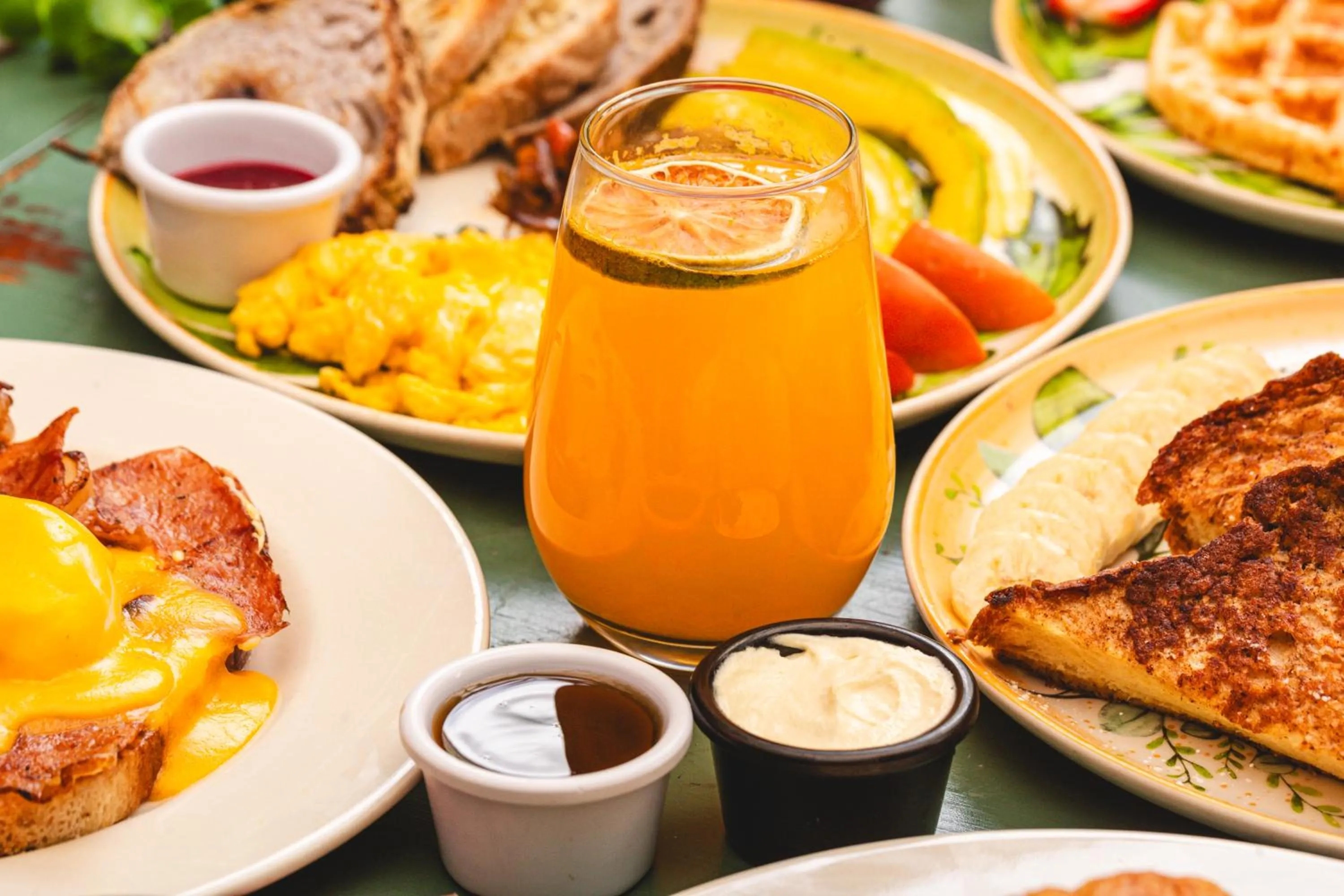 Breakfast in Al Alma Apart-Suites