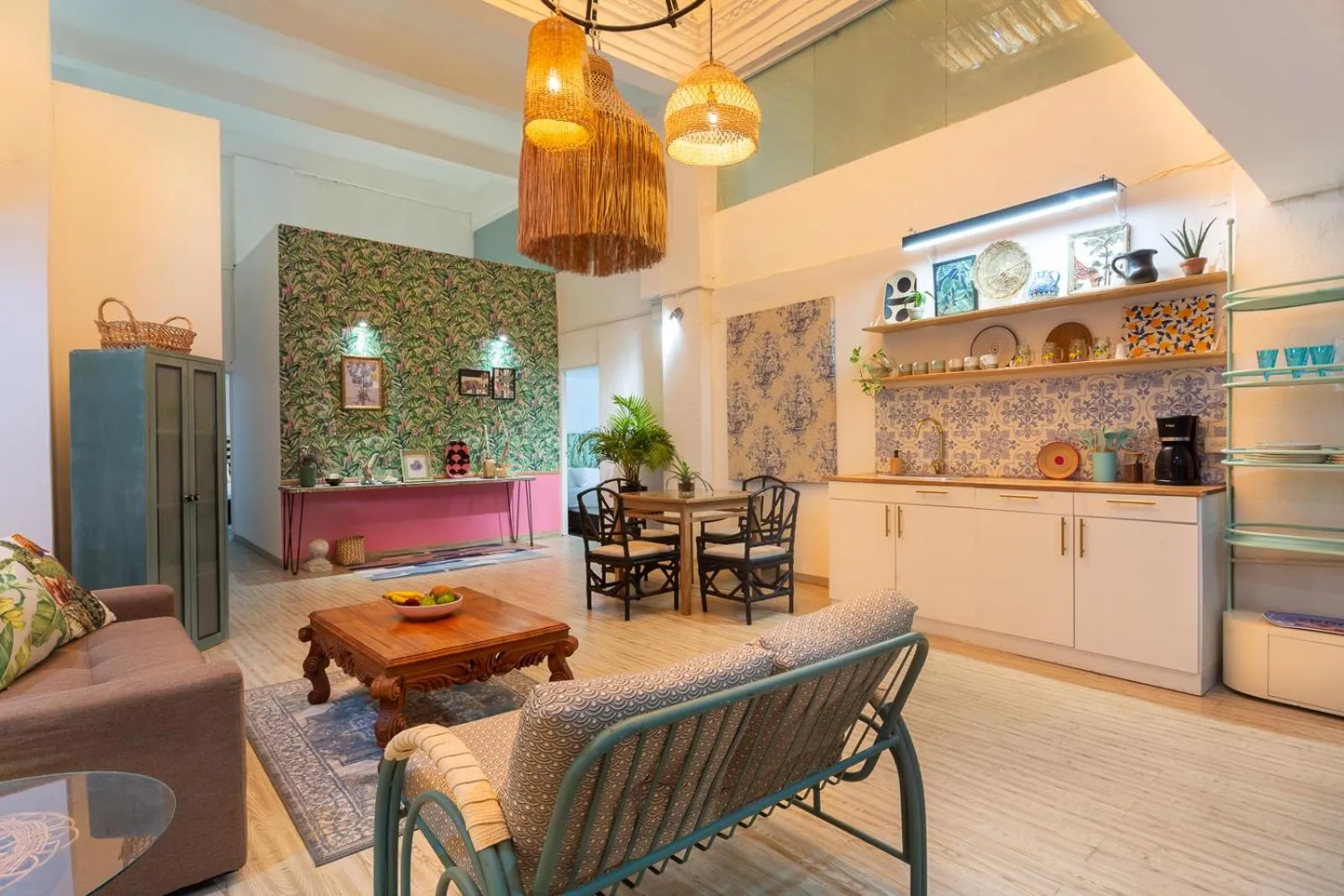 Kitchen or kitchenette in Al Alma Apart-Suites