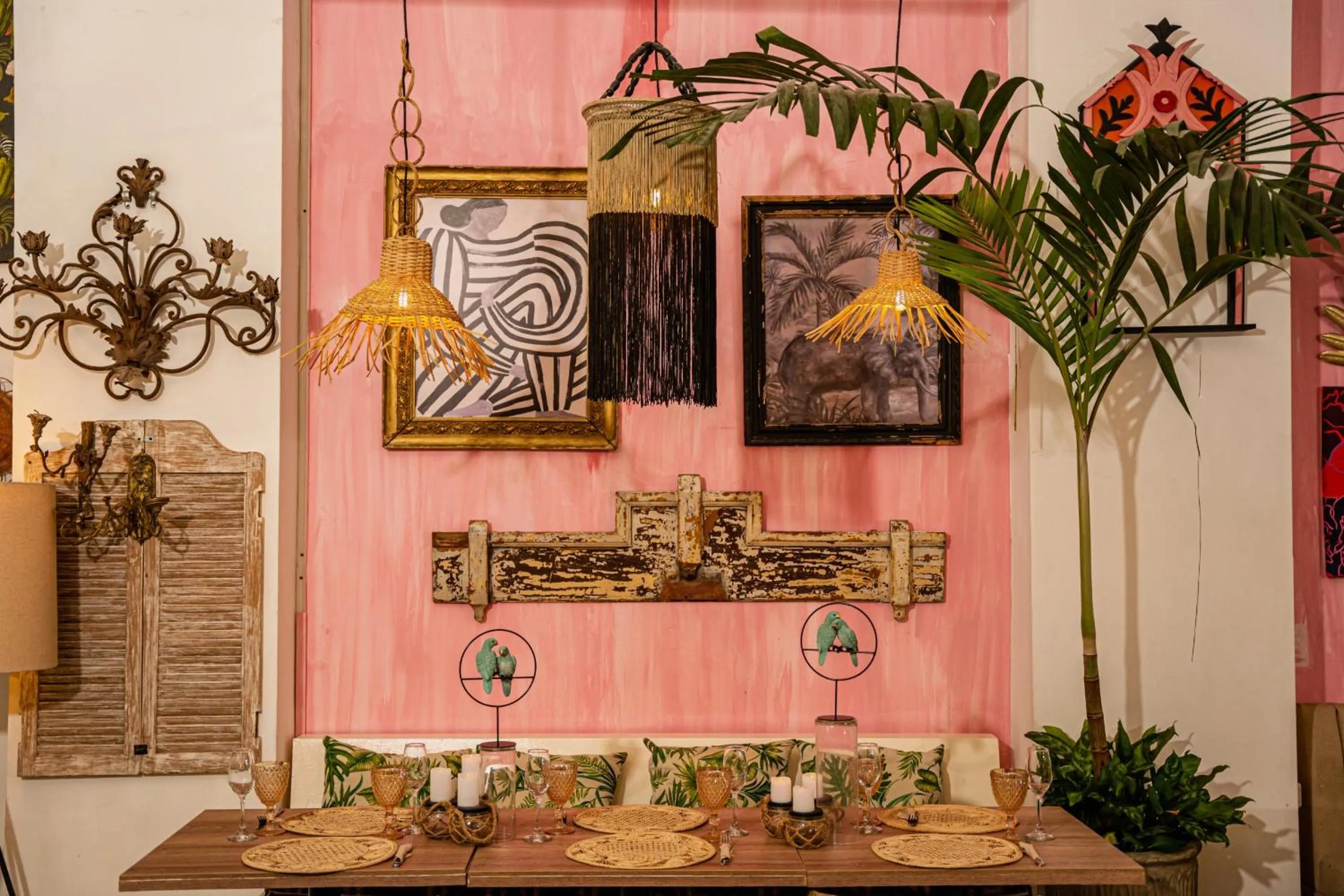 Restaurant/places to eat in Al Alma Apart-Suites