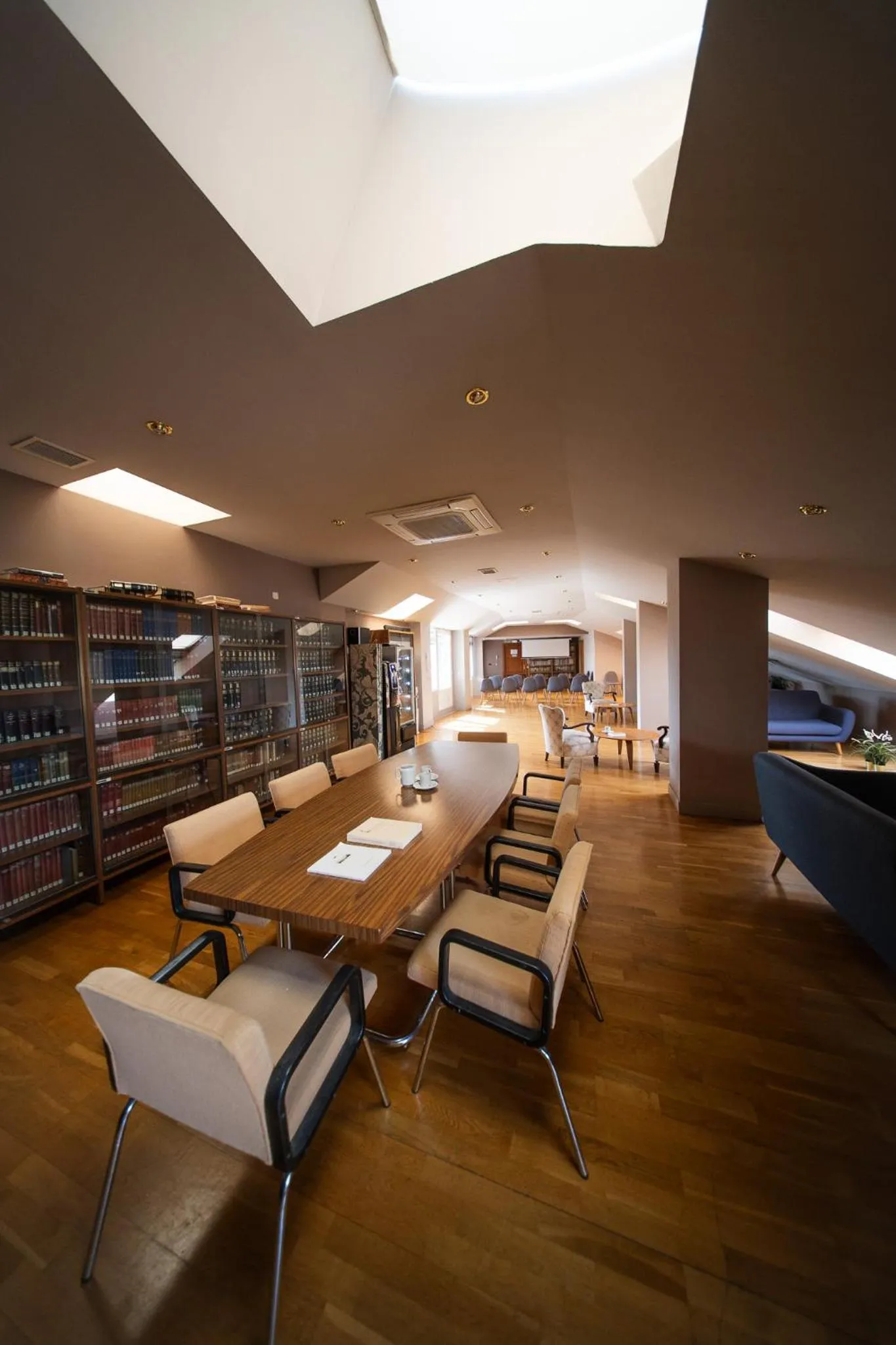 Living room in Hotel Real Segovia by Recordis Hotels