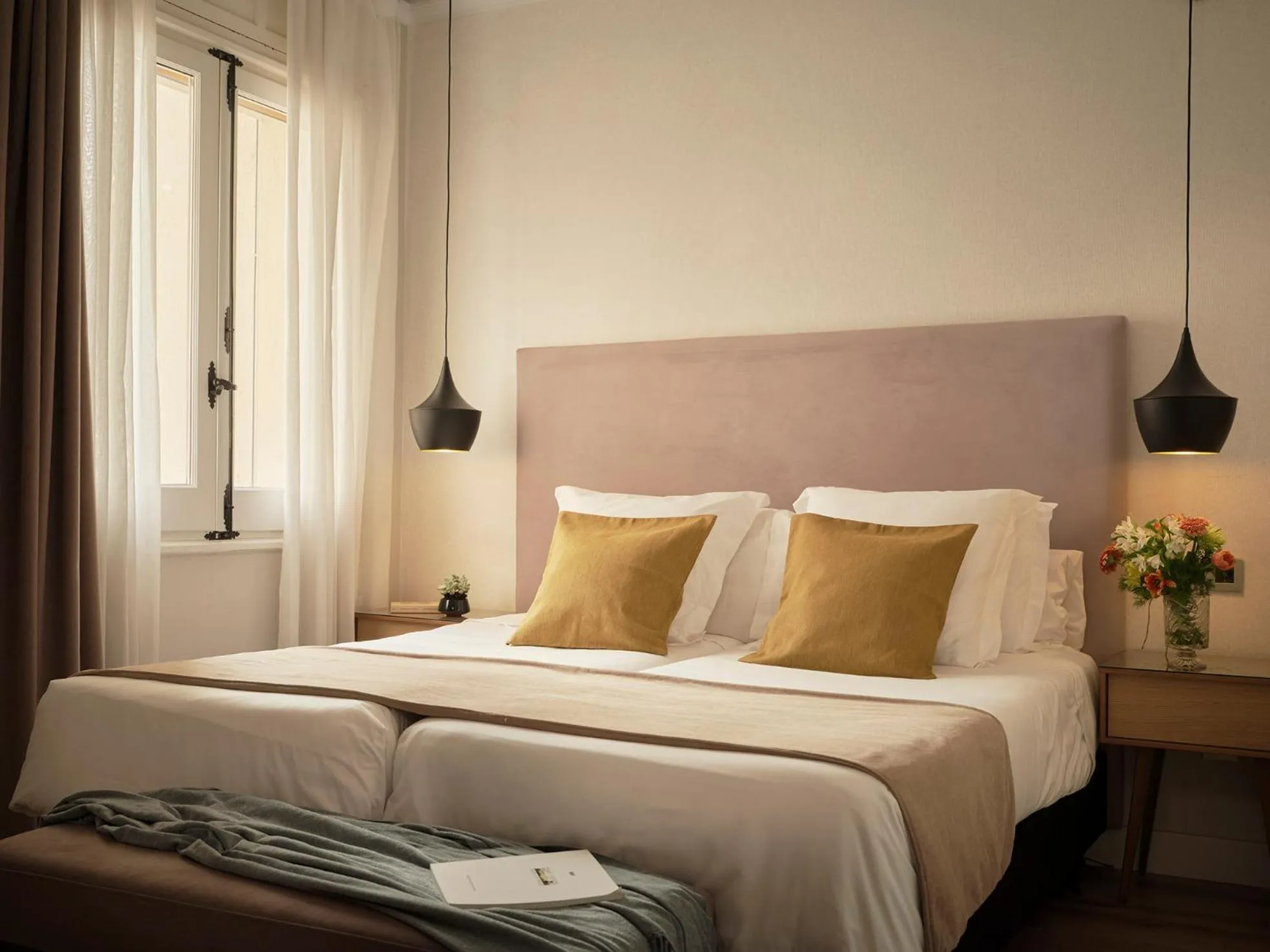 Bedroom, Bed in Hotel Real Segovia by Recordis Hotels