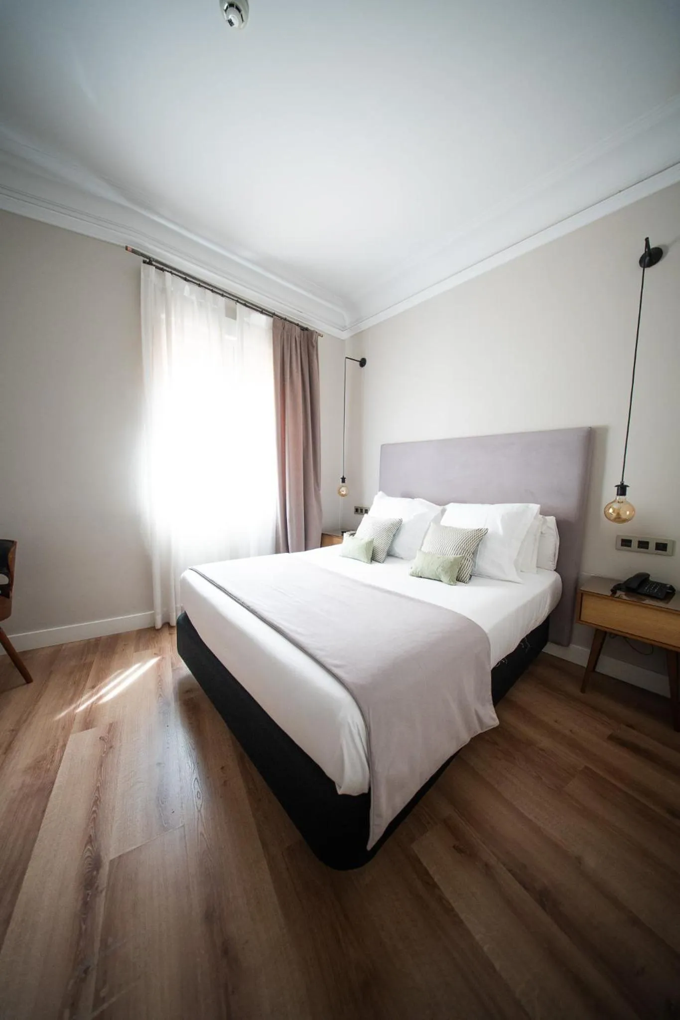 Photo of the whole room, Bed in Hotel Real Segovia by Recordis Hotels