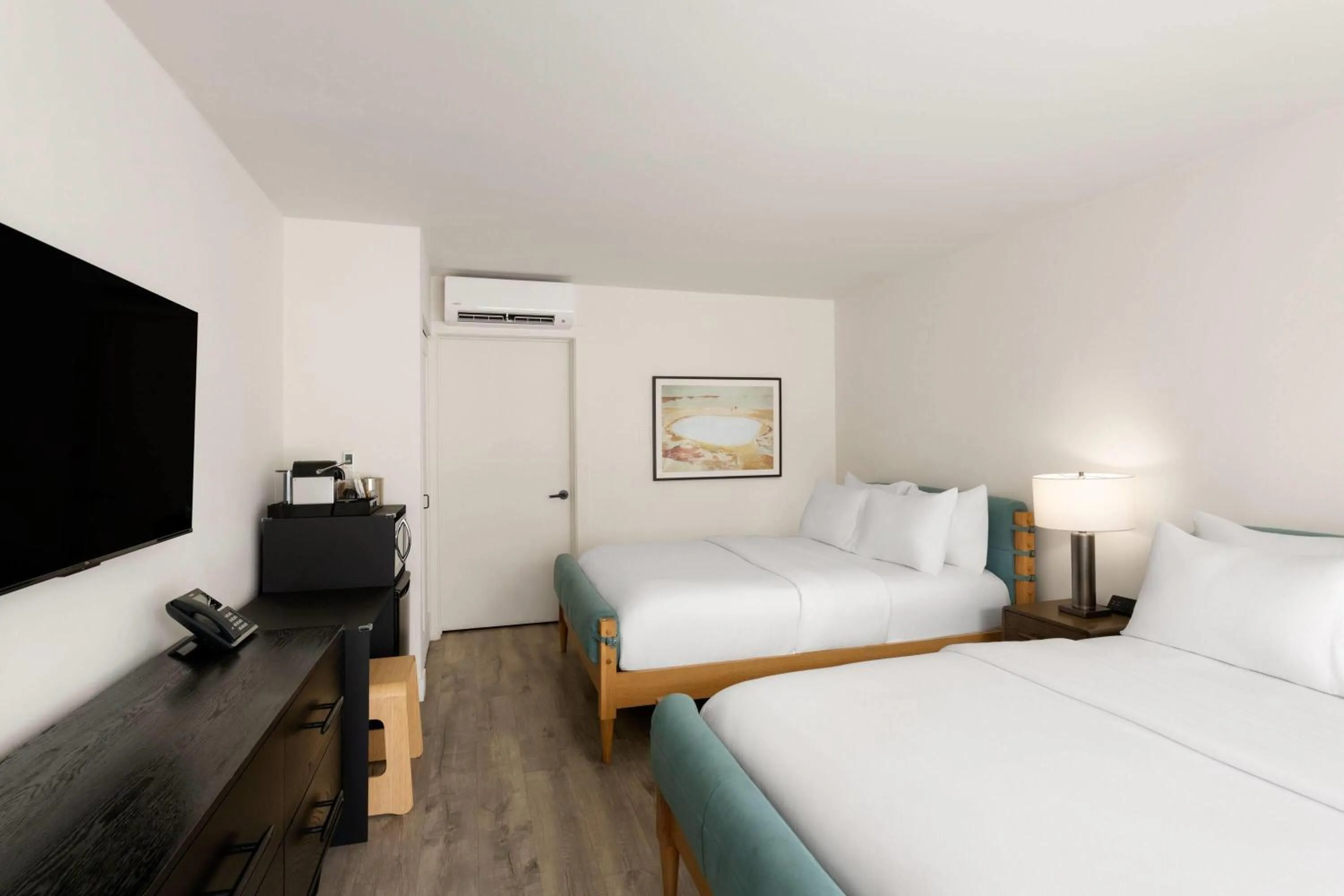 Photo of the whole room, Bed in Papago Scottsdale by Reside, Trademark Collection by Wyndham