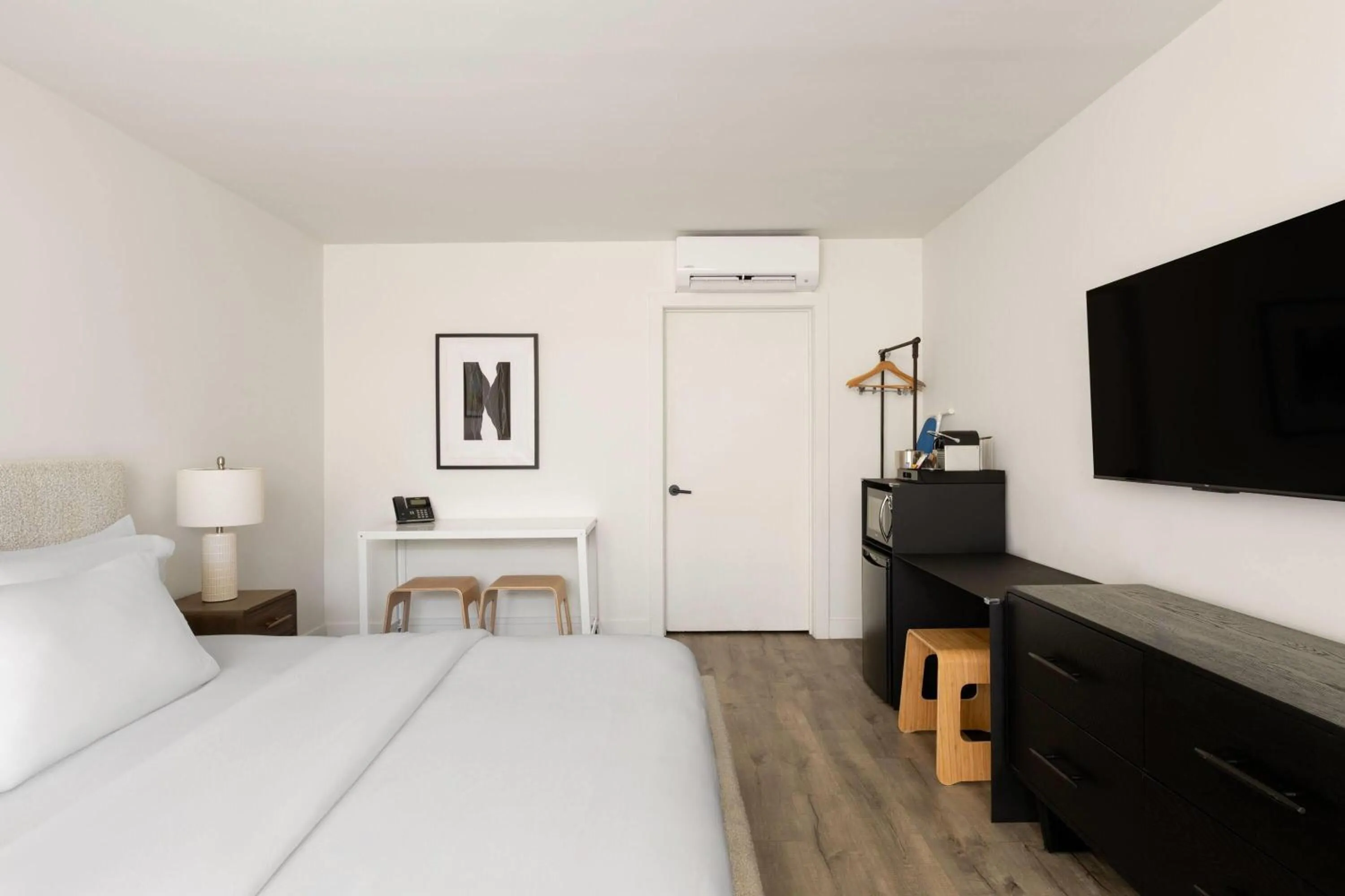 Photo of the whole room, Bed in Papago Scottsdale by Reside, Trademark Collection by Wyndham