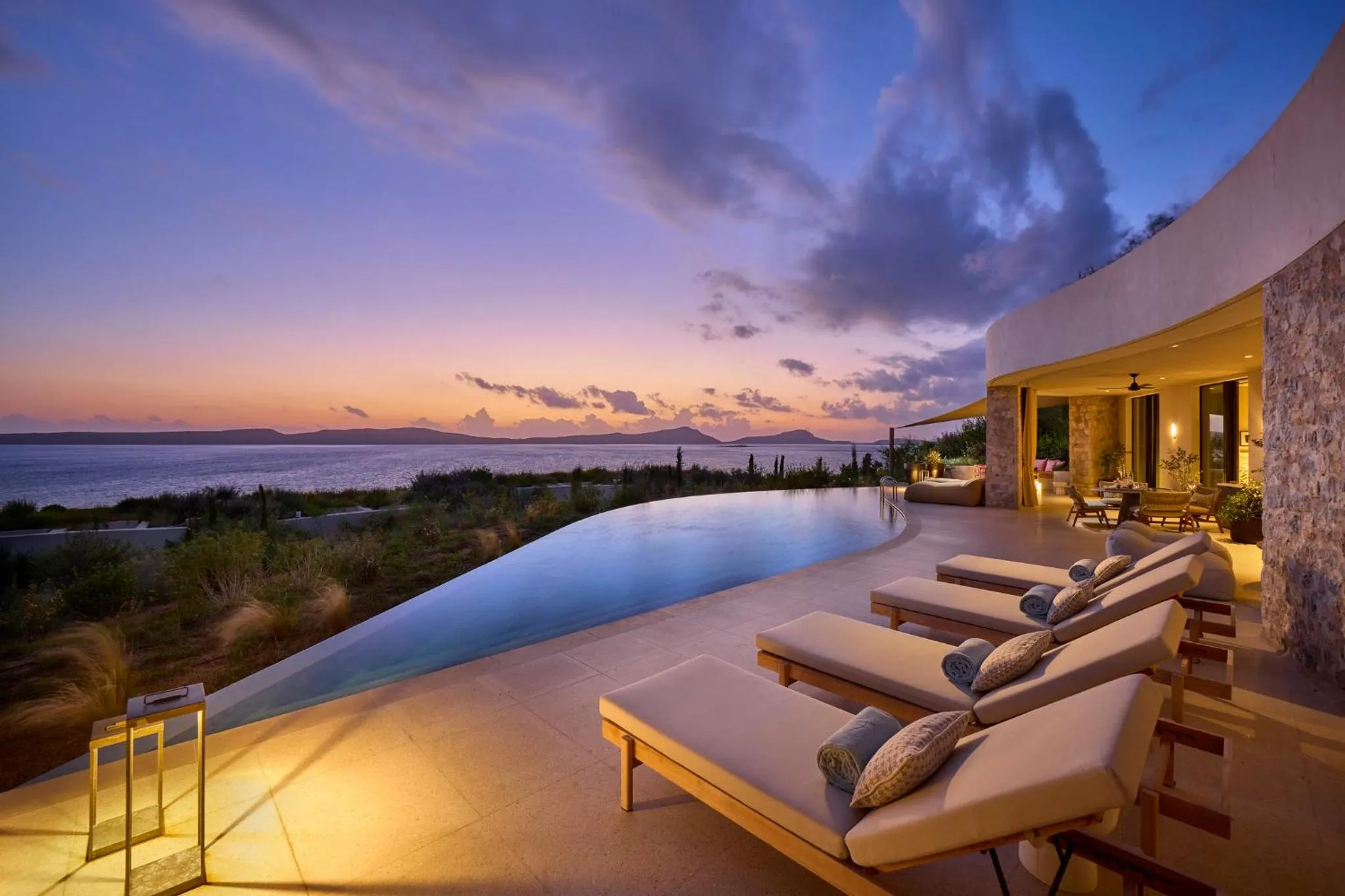 Swimming pool in Mandarin Oriental, Costa Navarino
