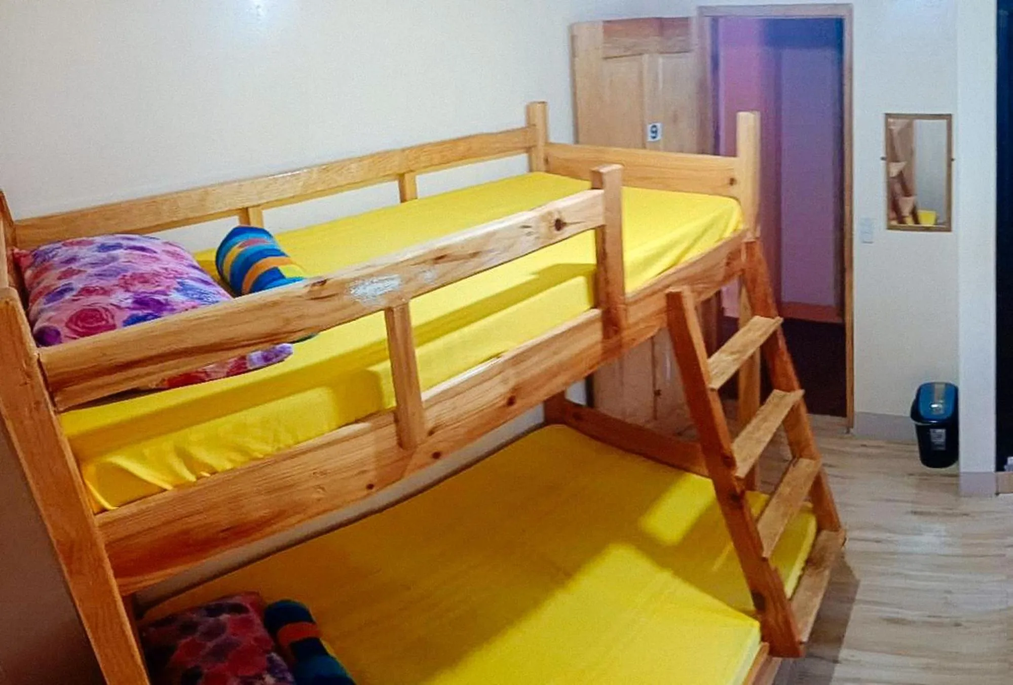 Photo of the whole room, Bed in Sagada Younganaut Lodge