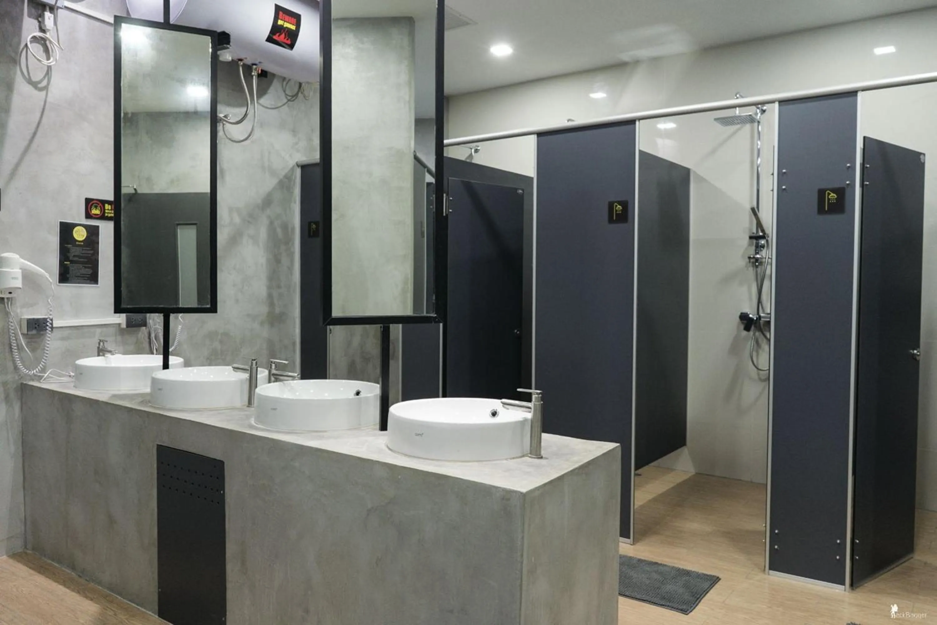 Bathroom in All Day Bangkok