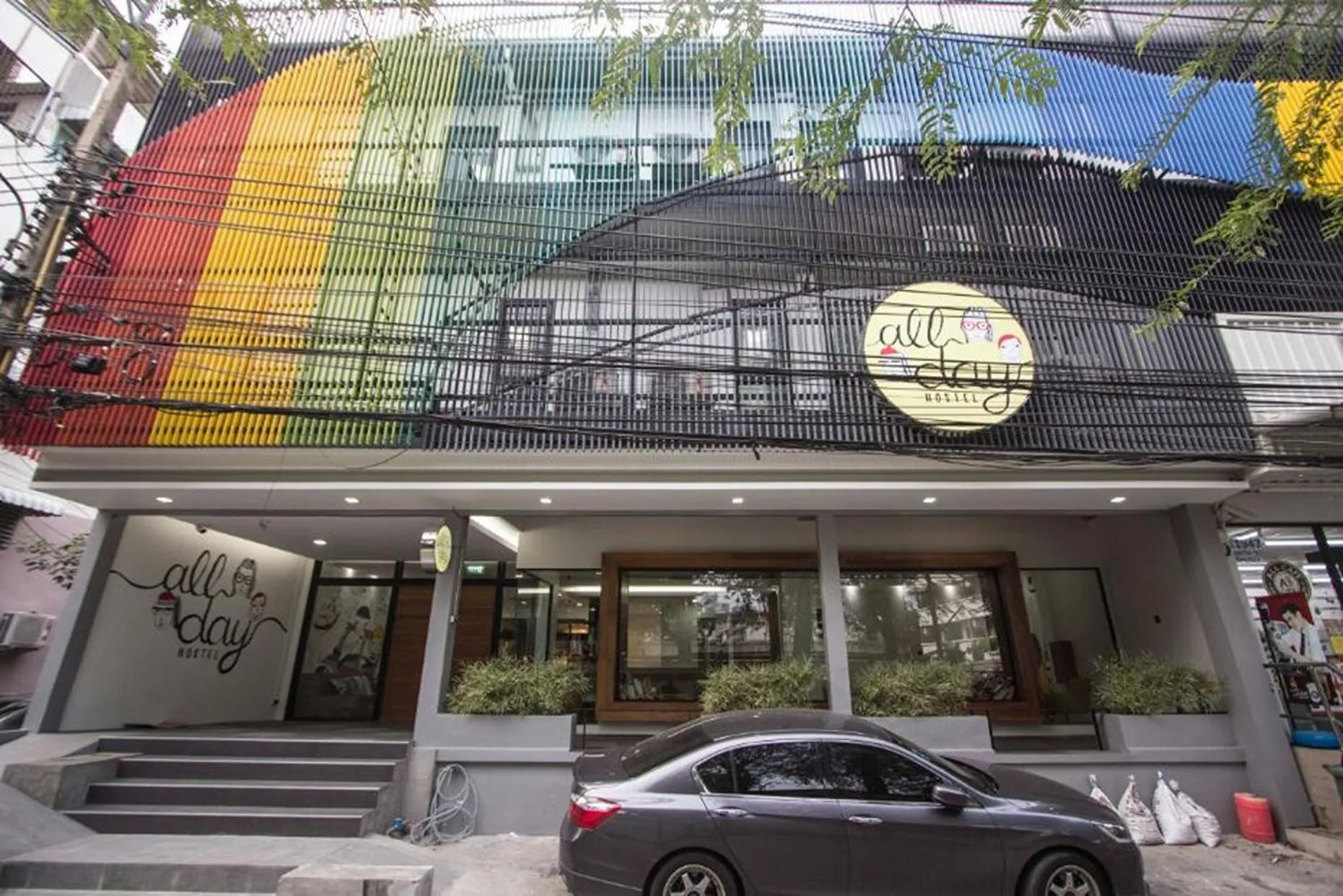 Area and facilities in All Day Bangkok