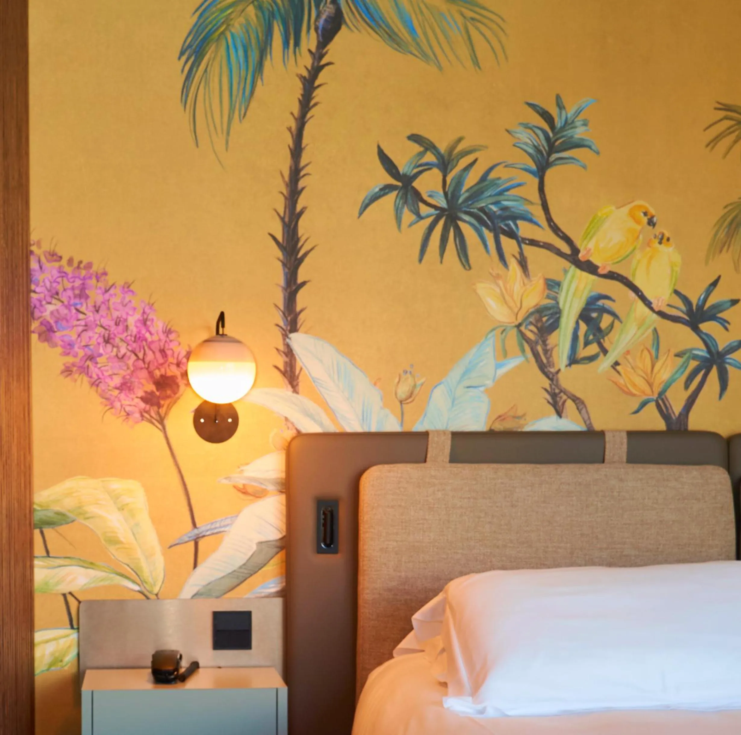 Decorative detail, Bed in Hotel Villa Emilia