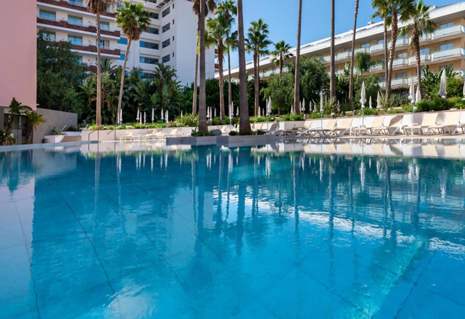 Property building in AQUA Hotel The Breeze & Spa - All Inclusive - Adults Only - 4Sup