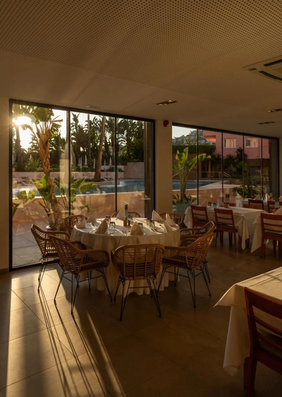 Restaurant/places to eat in AQUA Hotel The Breeze & Spa - All Inclusive - Adults Only - 4Sup