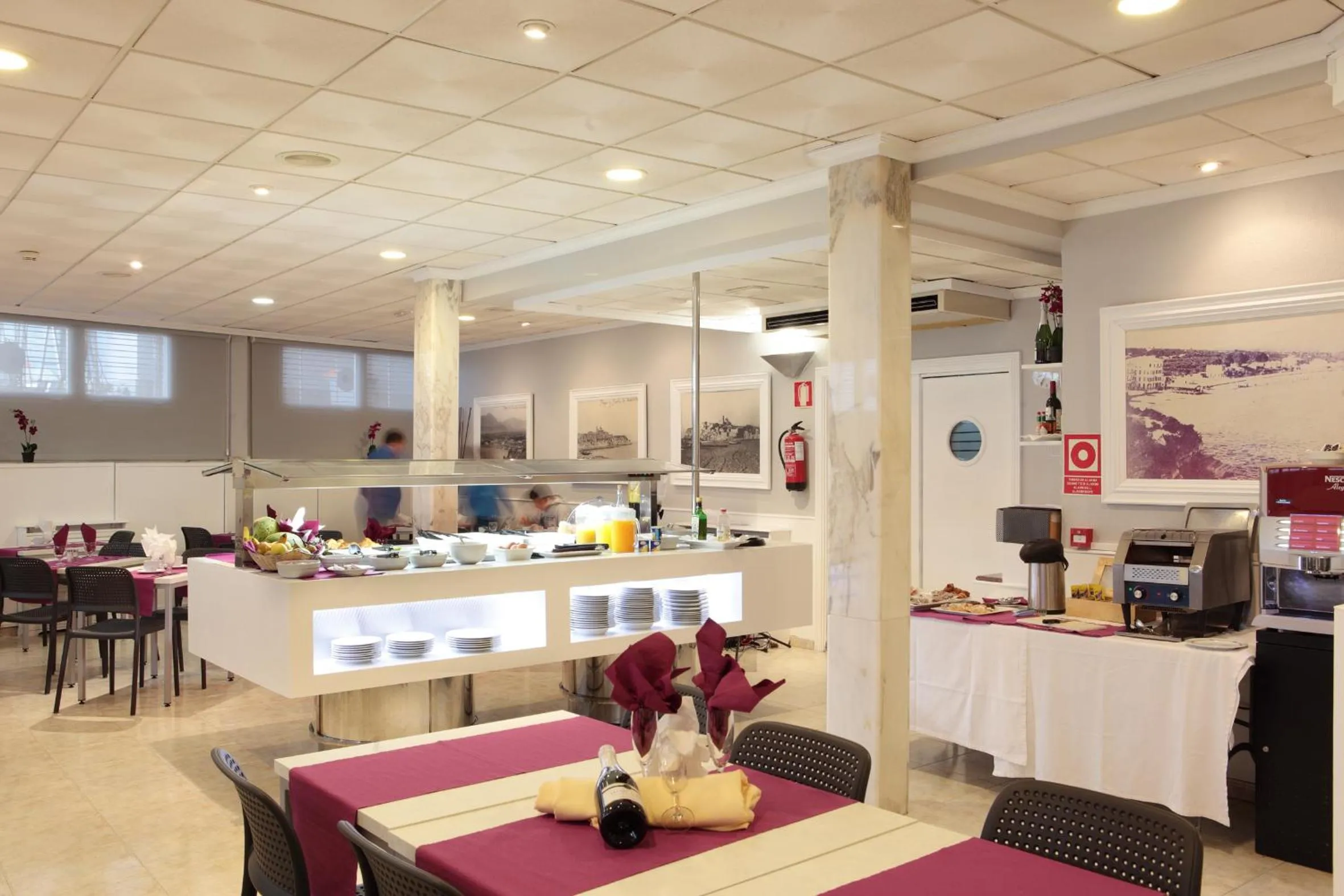 Restaurant/places to eat in Hotel Bilbaino