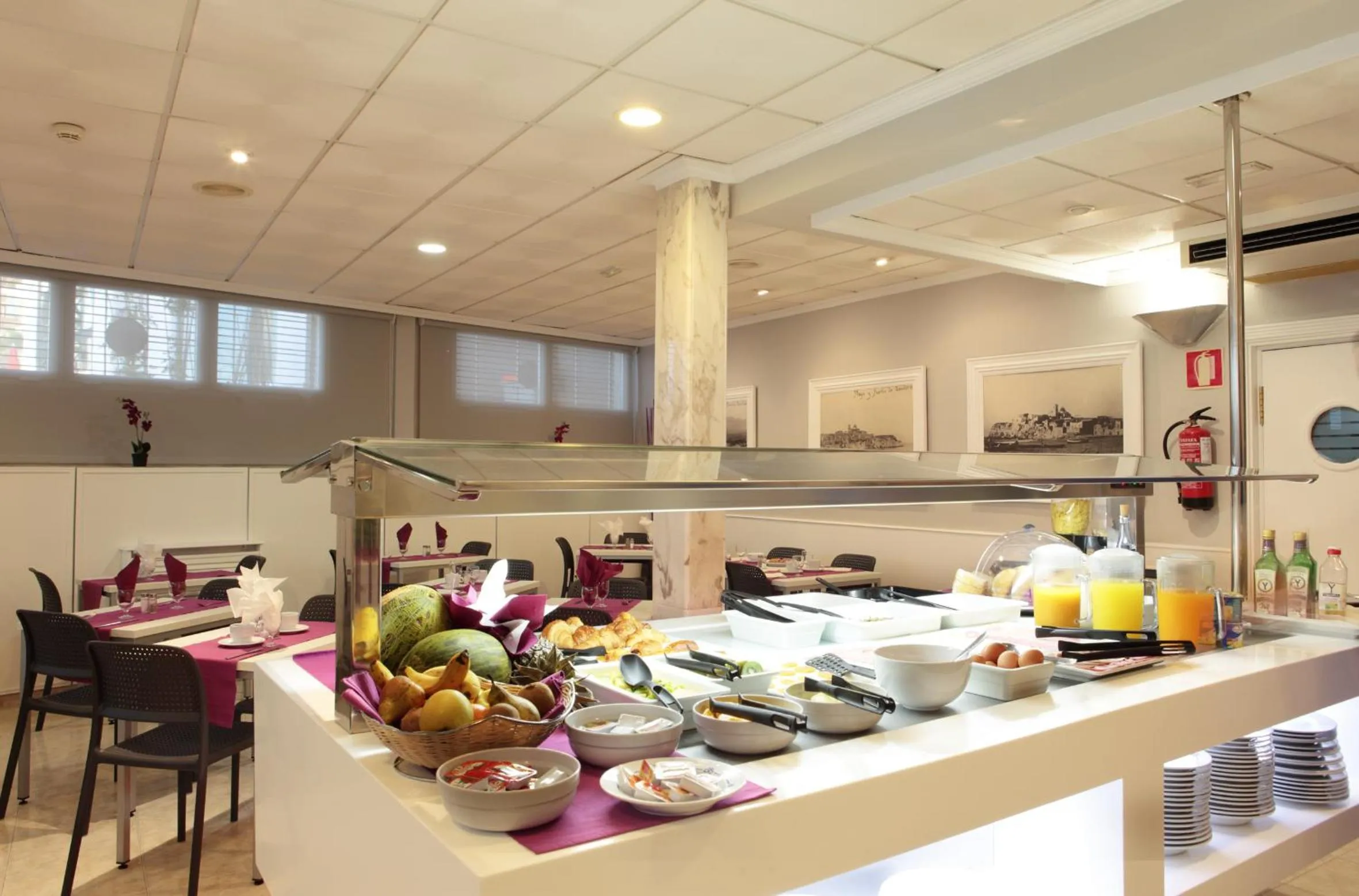 Restaurant/places to eat in Hotel Bilbaino