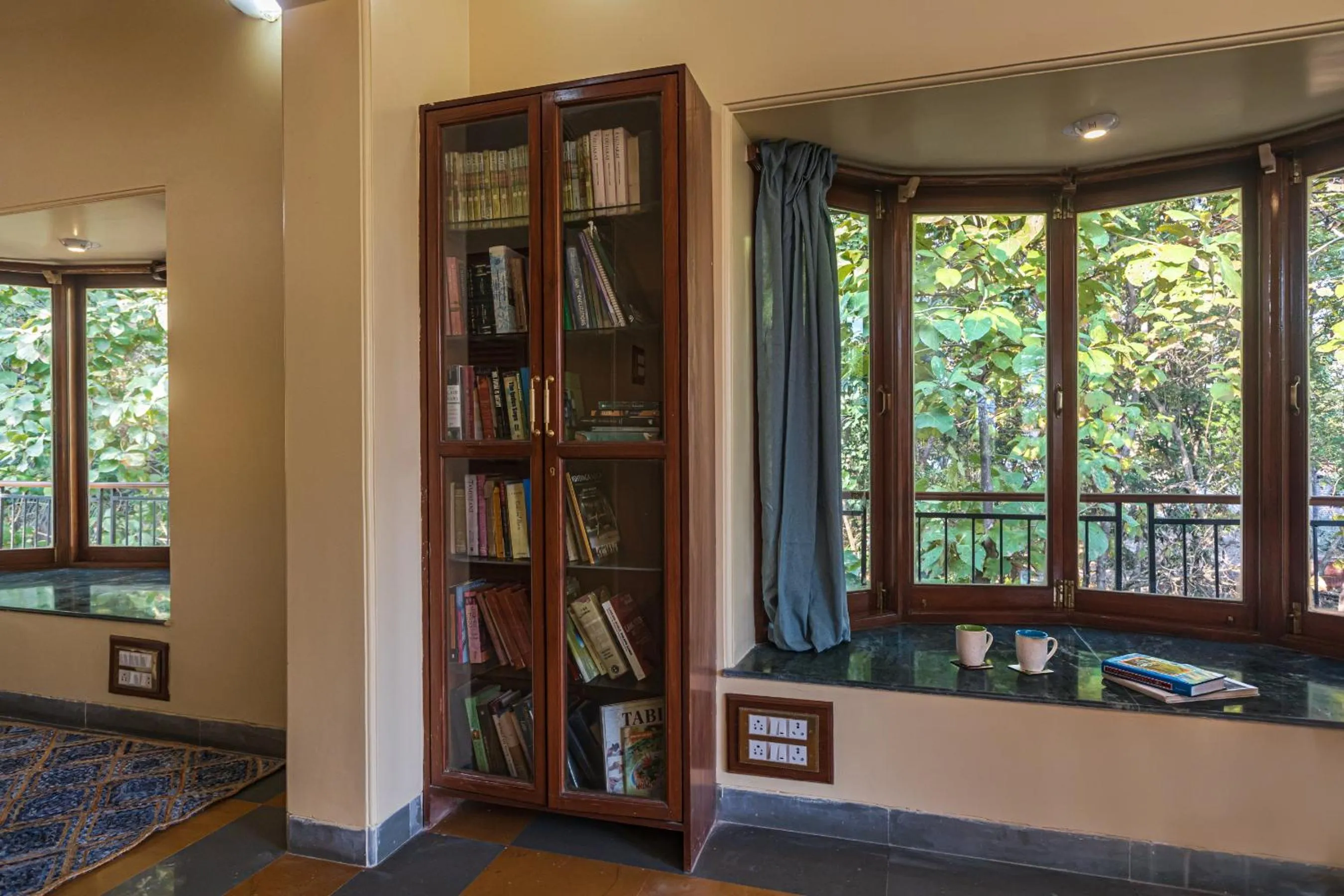 Library in Saffronstays Alma Grove 3 BR Pet friendly with Pool & Nature View