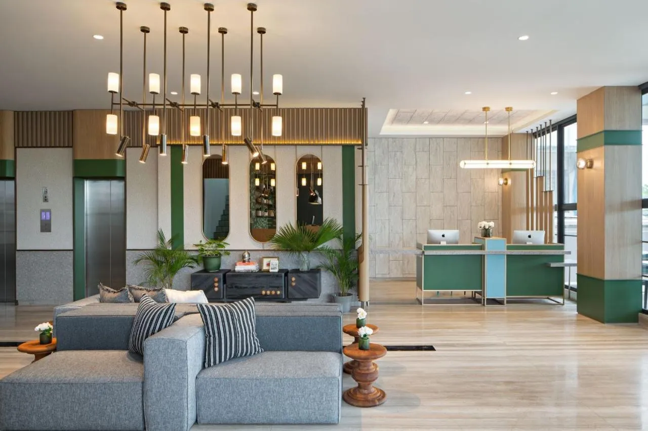 MaxOneHotels at Kota Harapan Indah-Bekasi