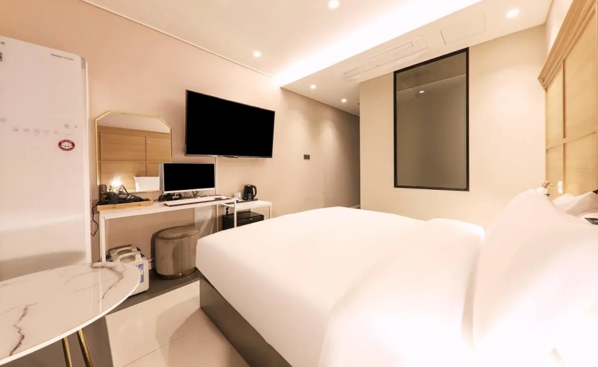 Bed in Brown Dot Hotel Yangsan Seochang