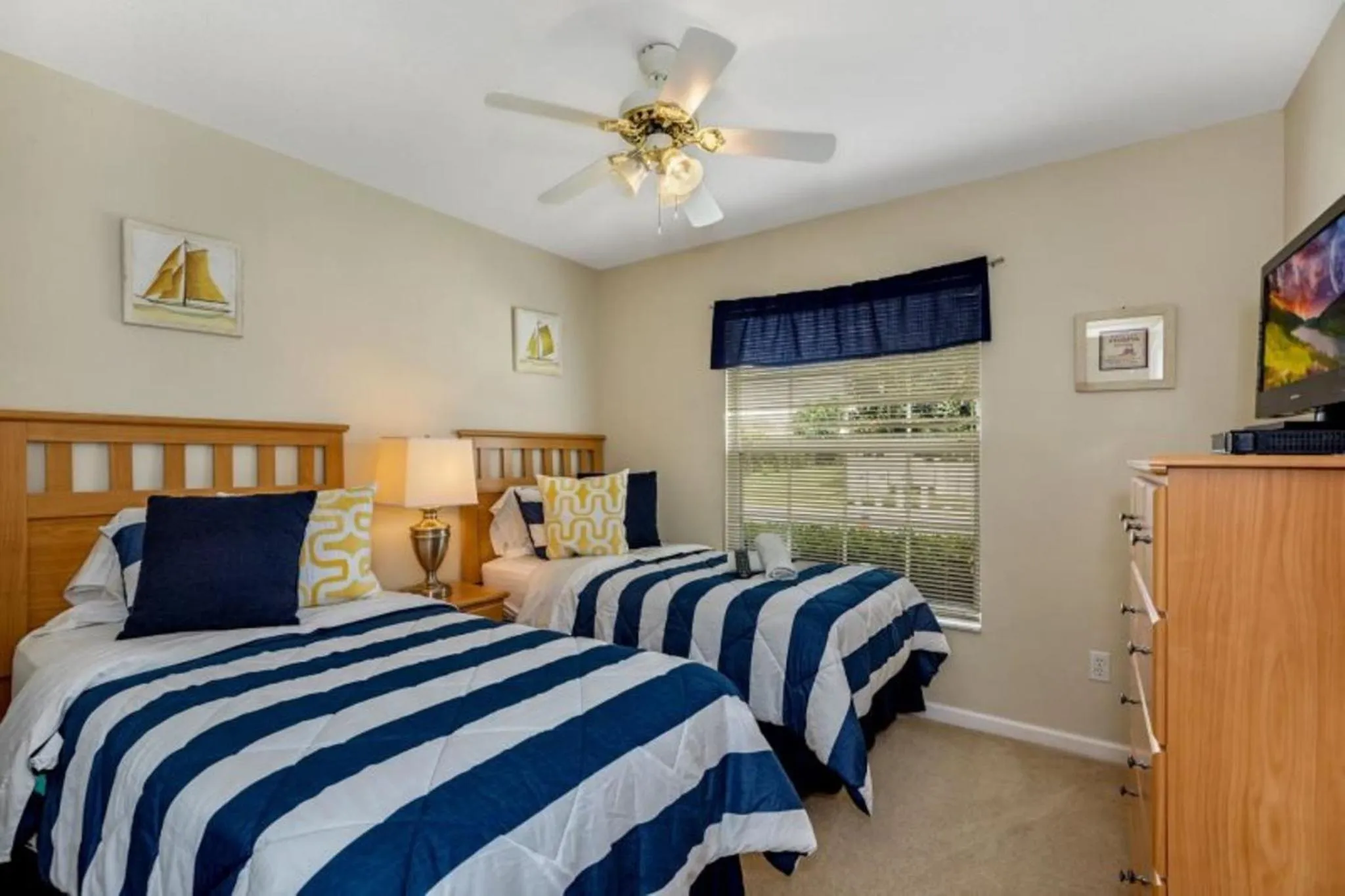 Bedroom, Bed in 4 Bedroom Value Plus Home with Private Pool