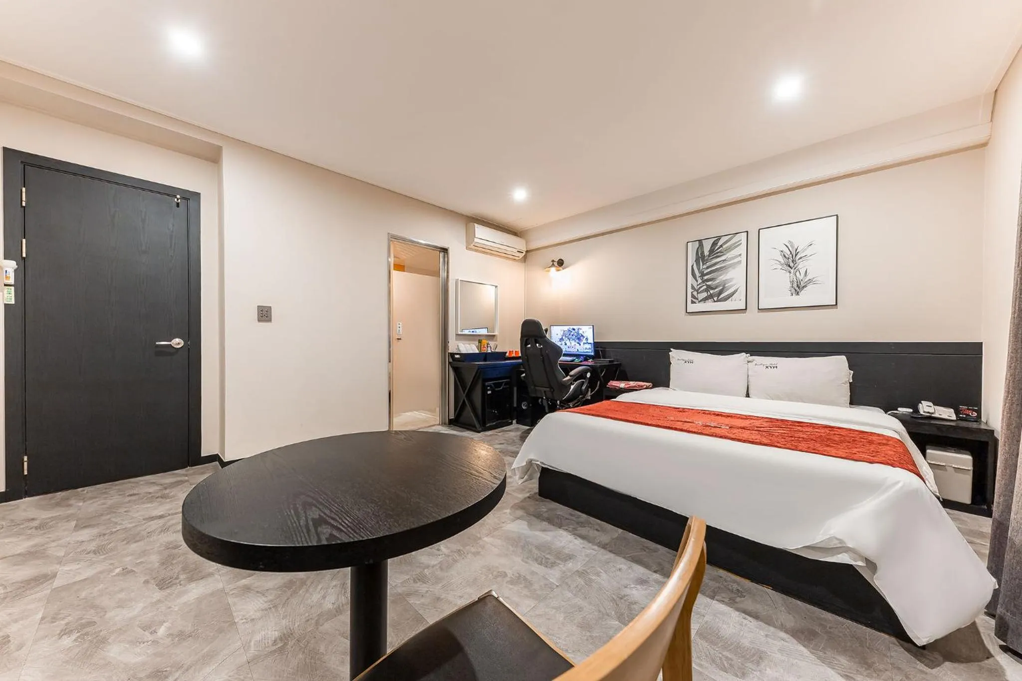 Bed in Boutique Hotel XYM