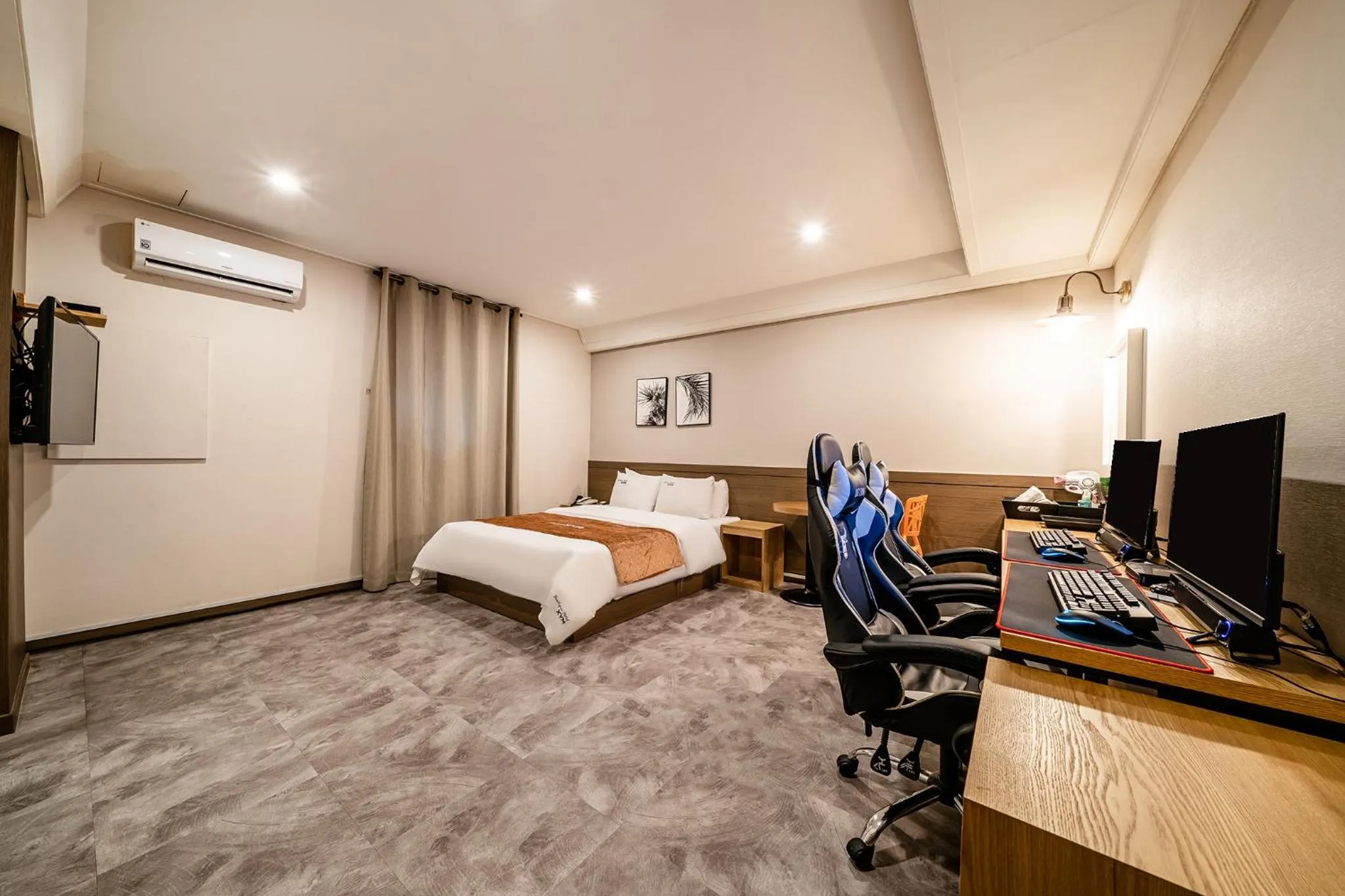 Bed in Boutique Hotel XYM