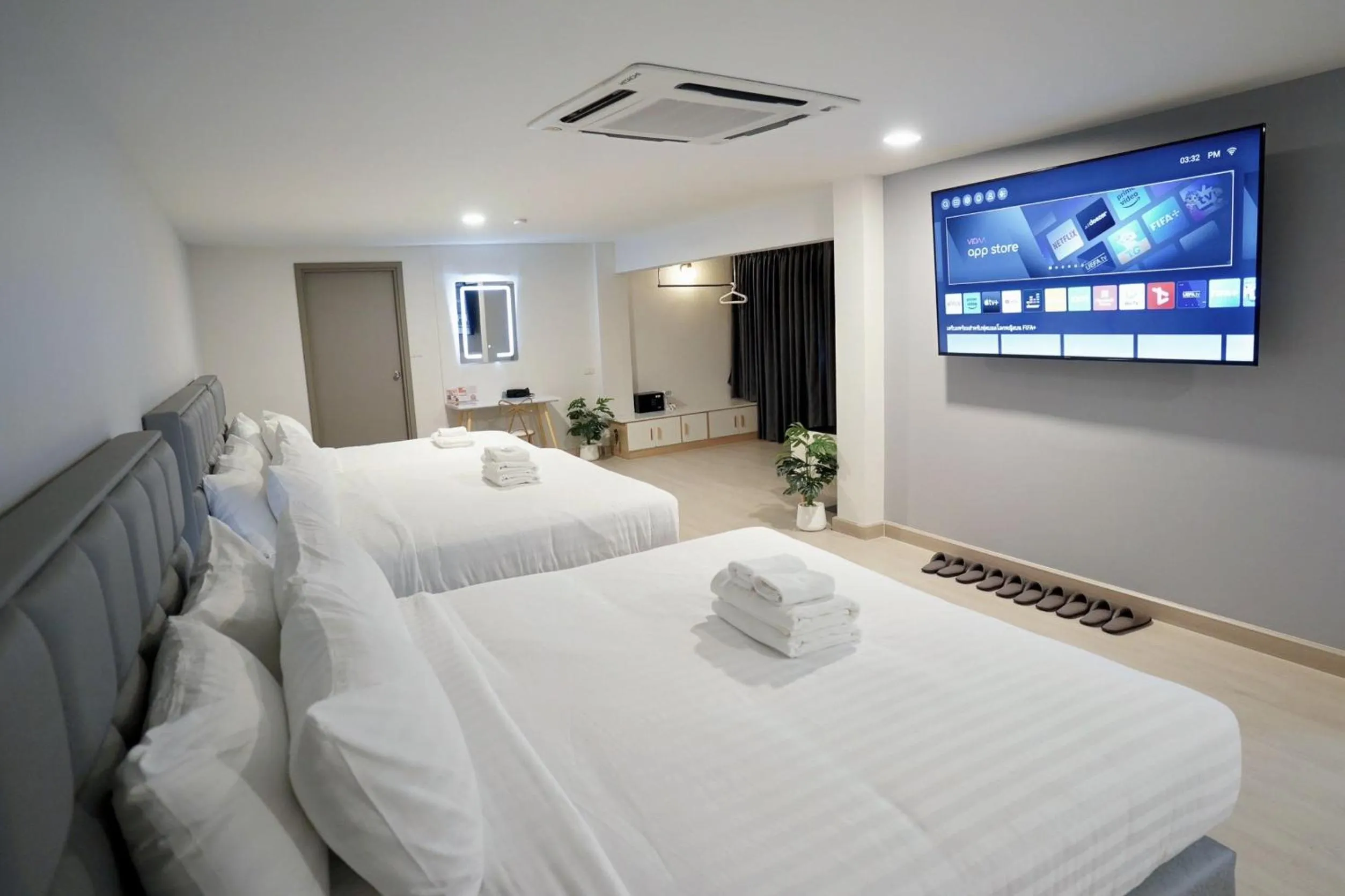 Bed in The Space Hotel Lampang