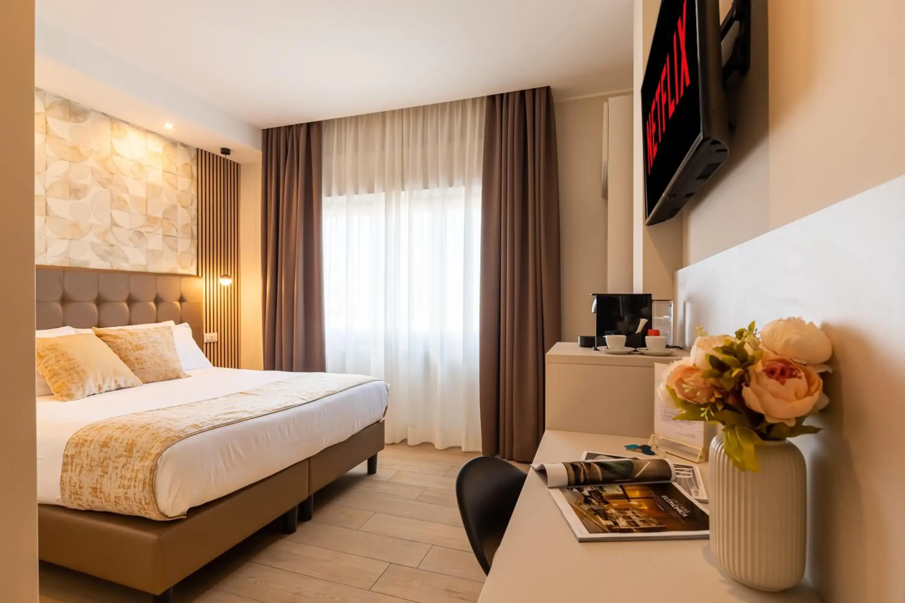 Deluxe Double or Twin Room in AlbaDea Suites&Jacuzzi Deluxe Double or Twin Room in AlbaDea Suites&Jacuzzi