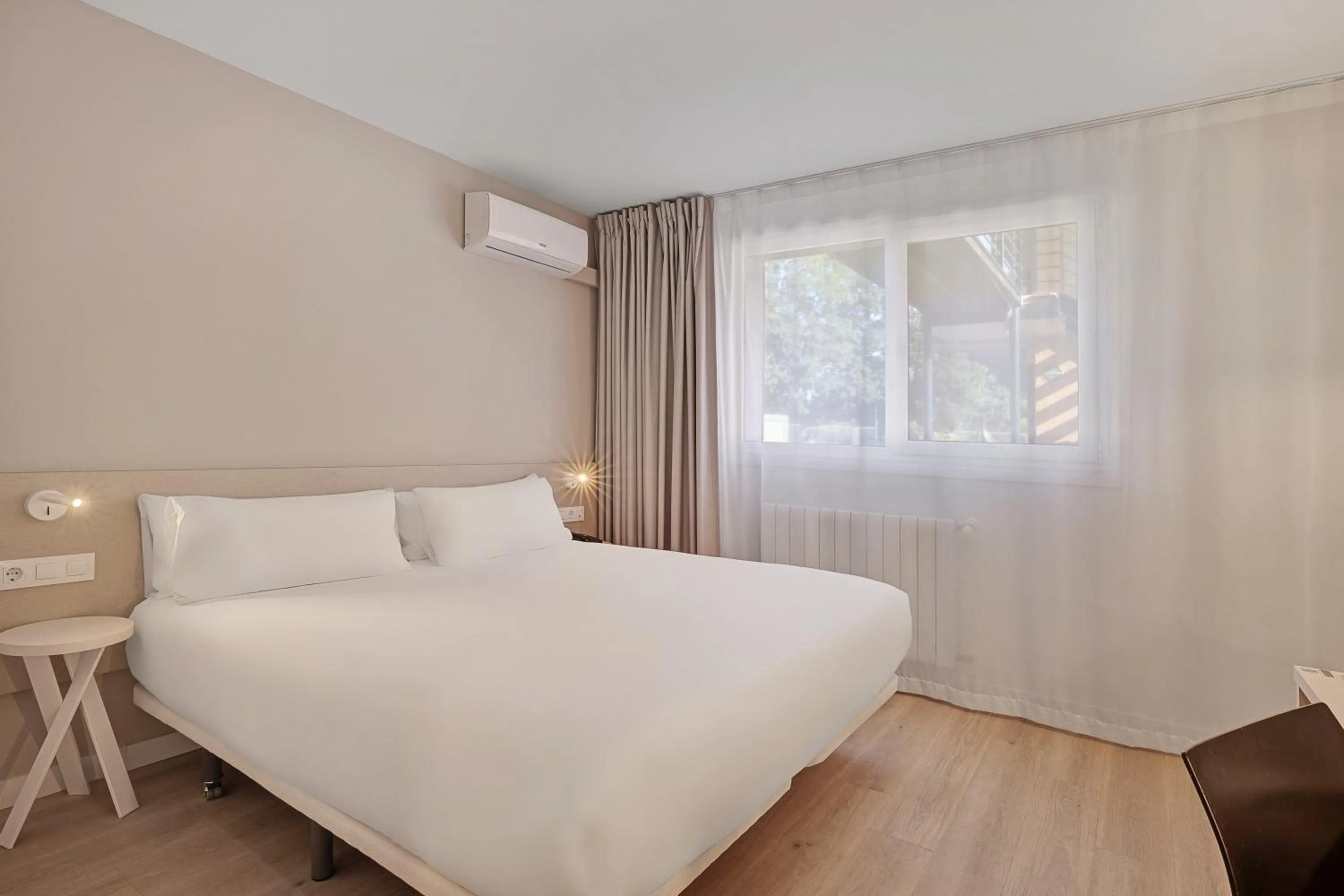 Bed in B&B HOTEL Oviedo